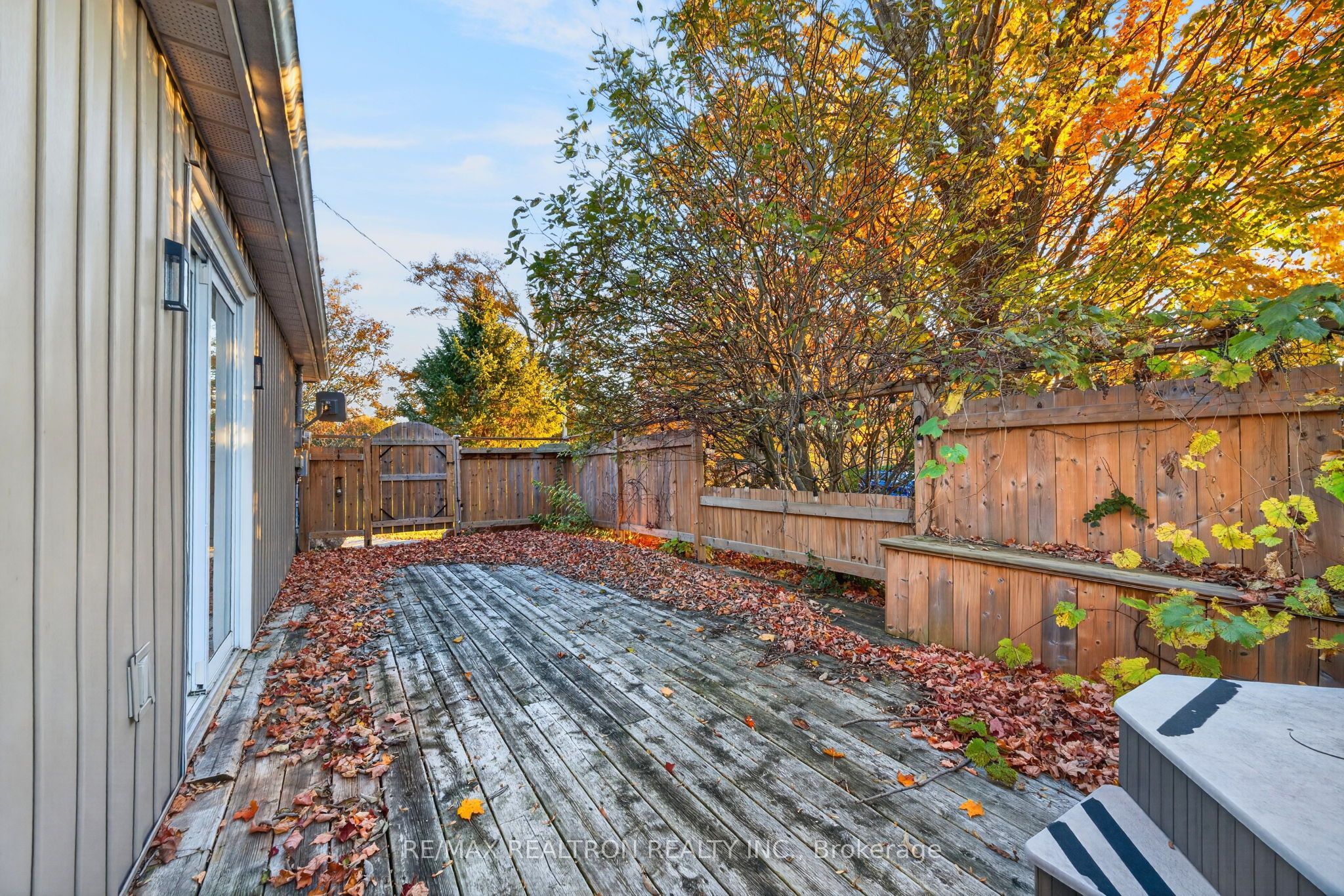 9418 Danforth Road E Property Photo 32