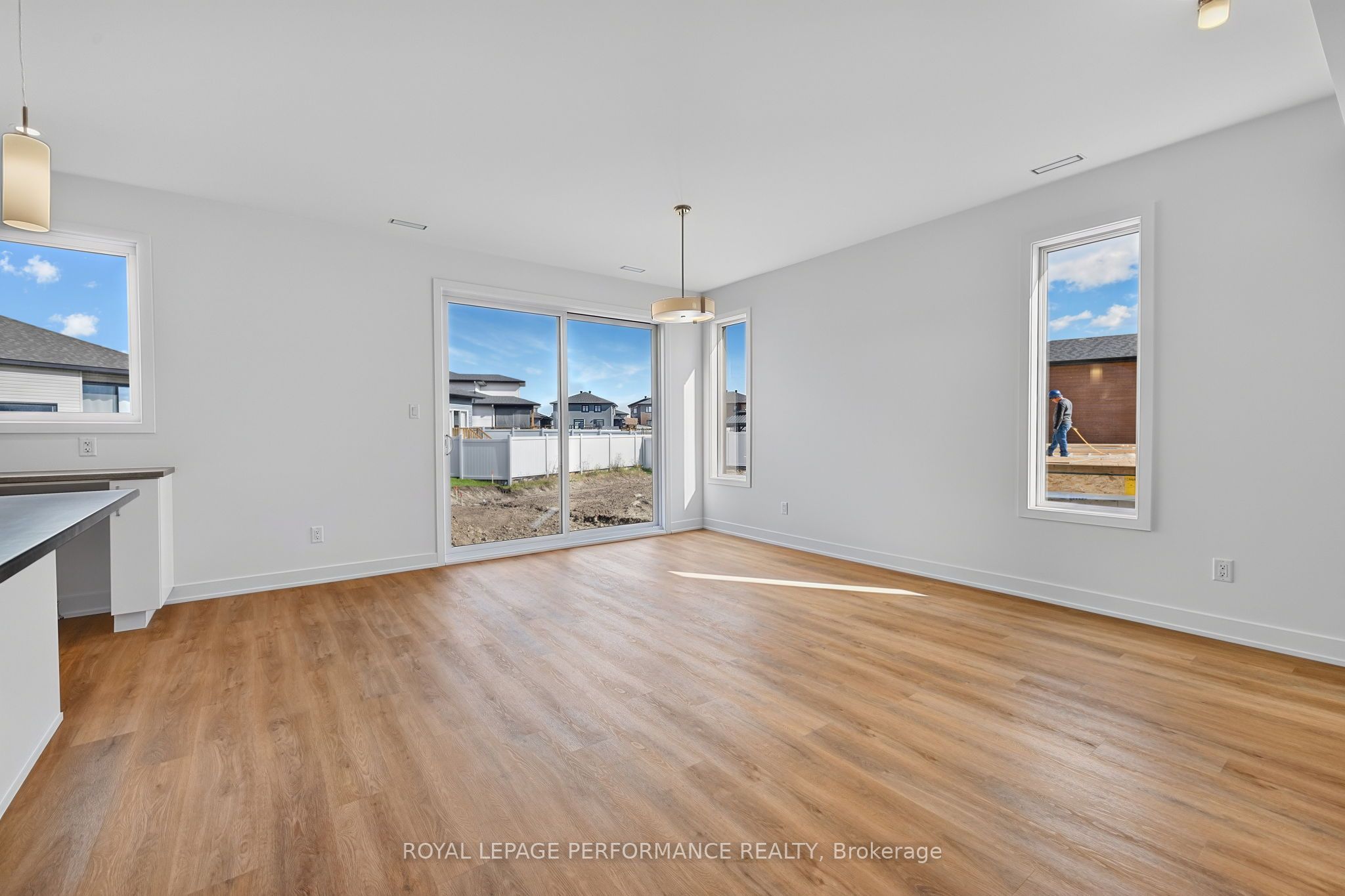 1367 Diamond Street Property Photo 11