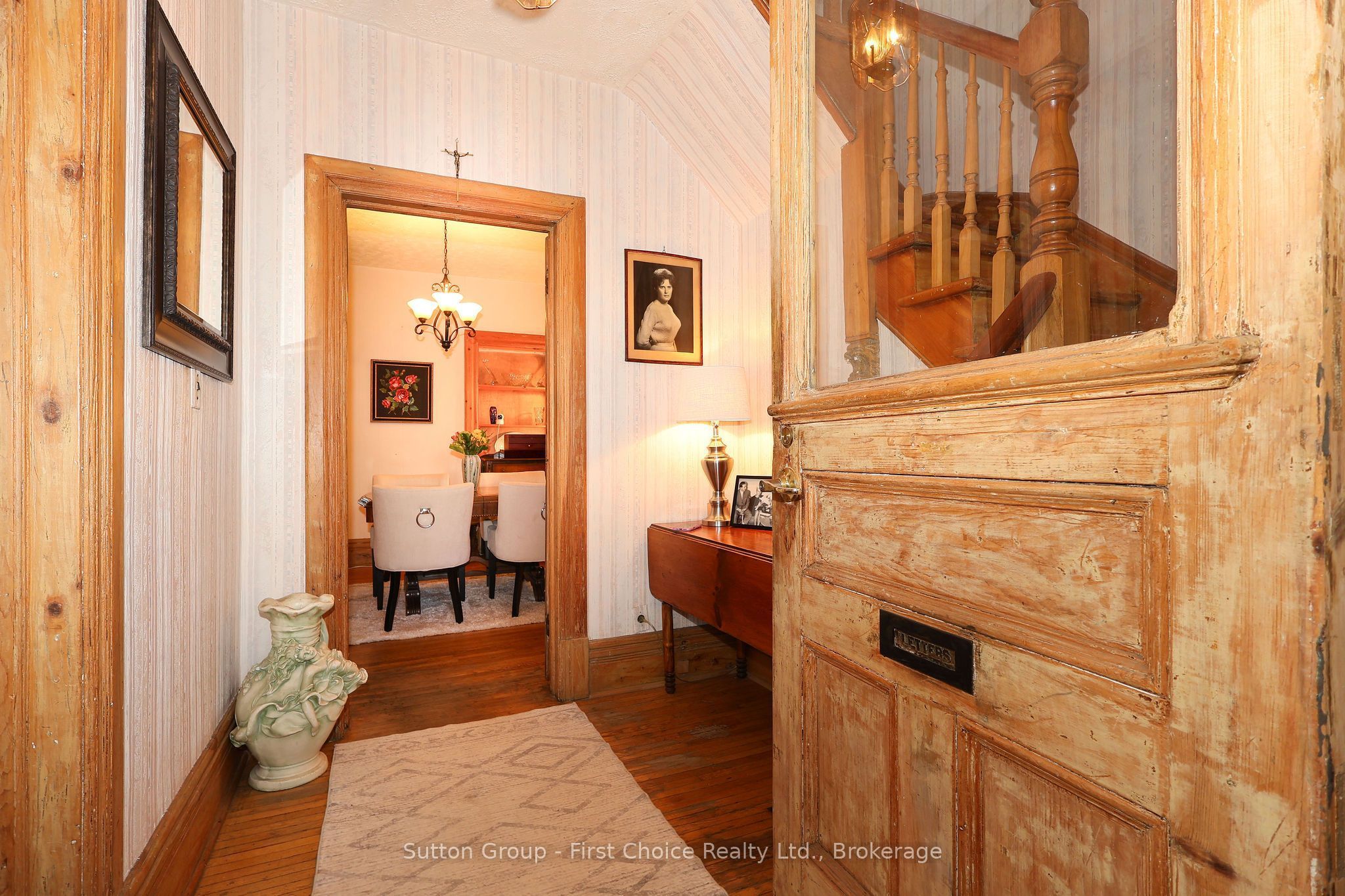 257 Ontario Street Property Photo 6