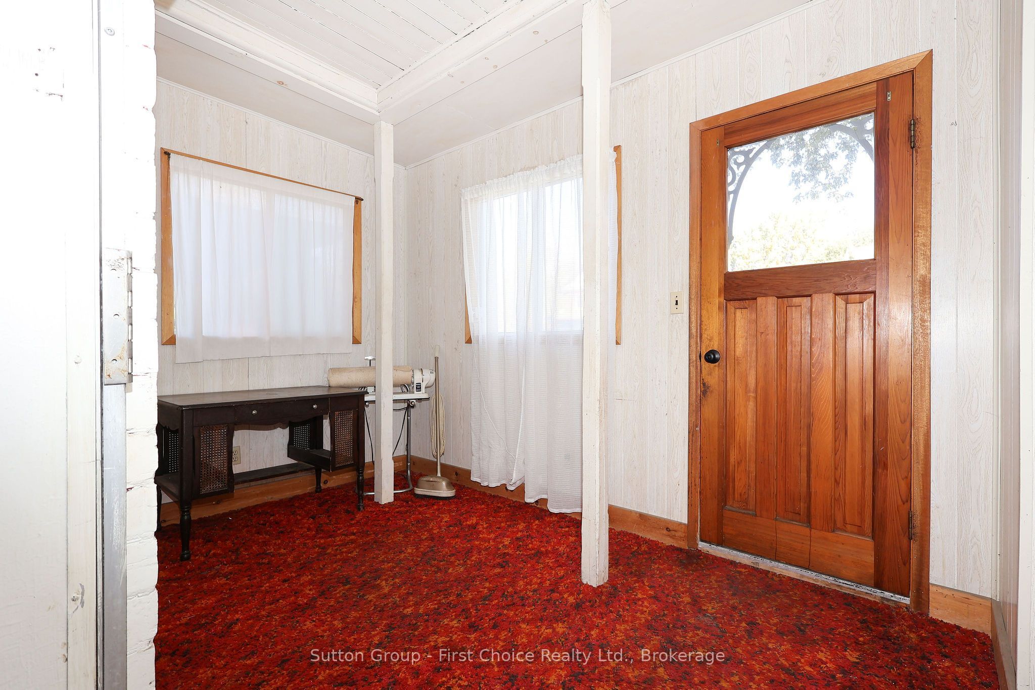 257 Ontario Street Property Photo 7