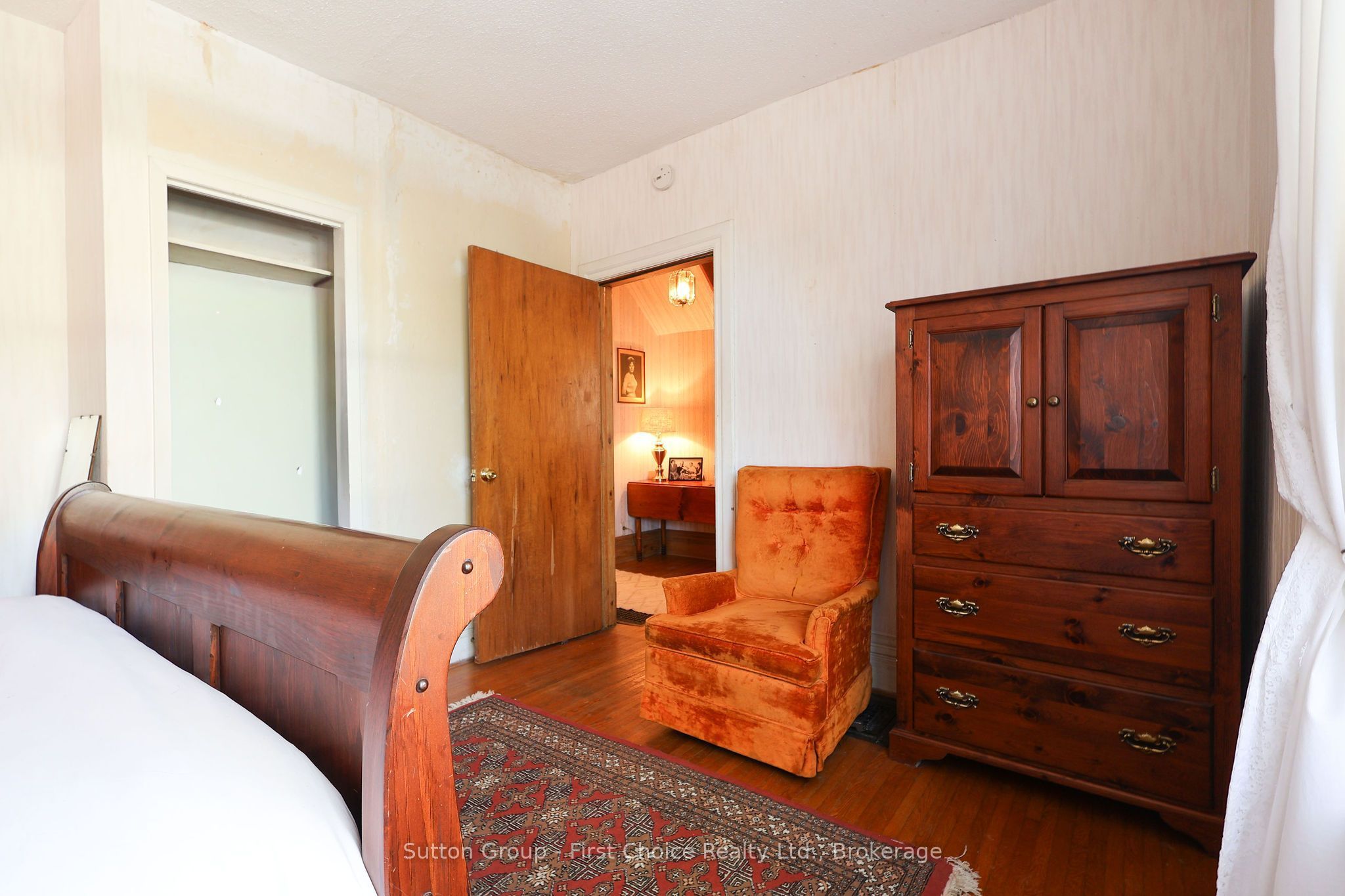 257 Ontario Street Property Photo 12