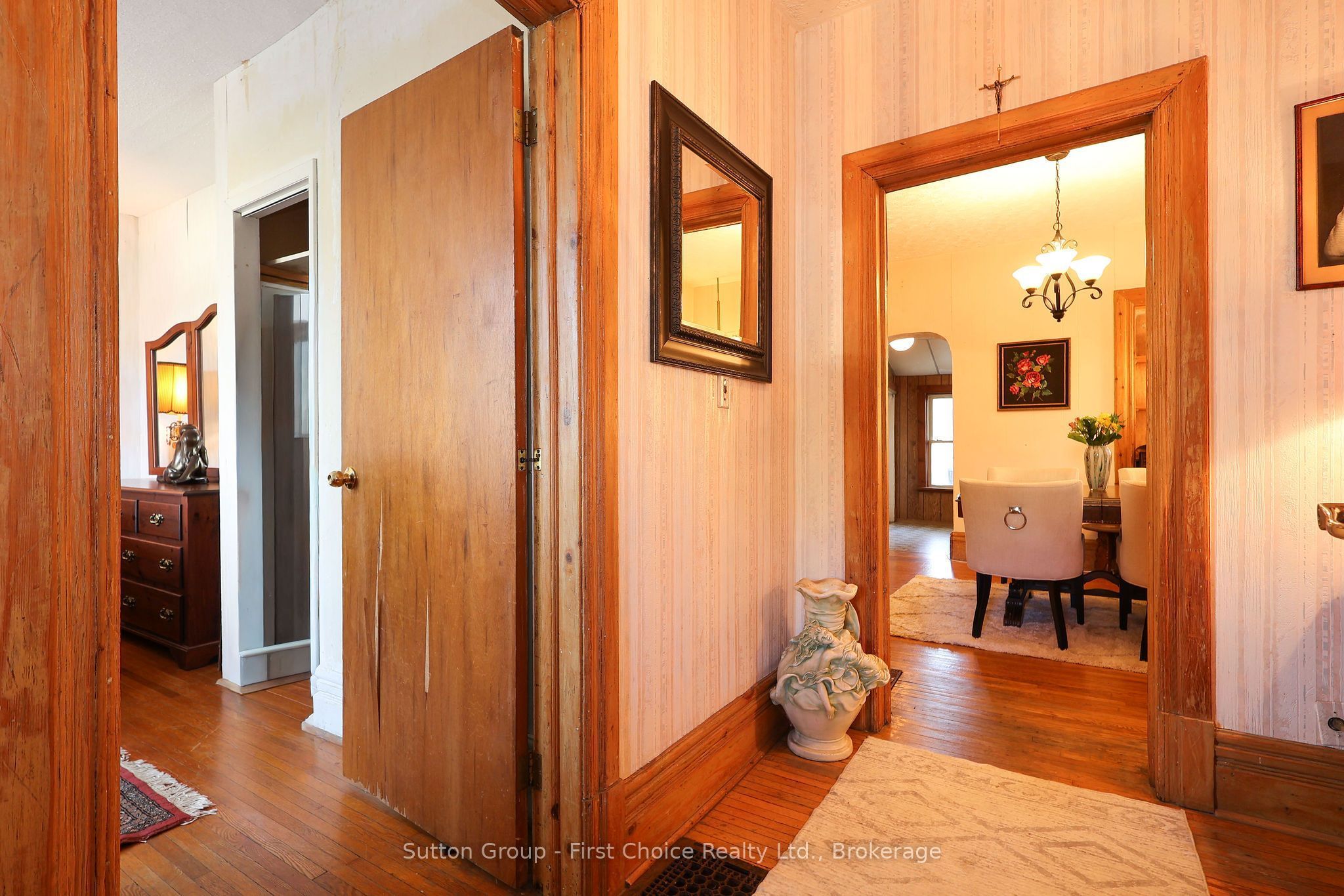 257 Ontario Street Property Photo 18