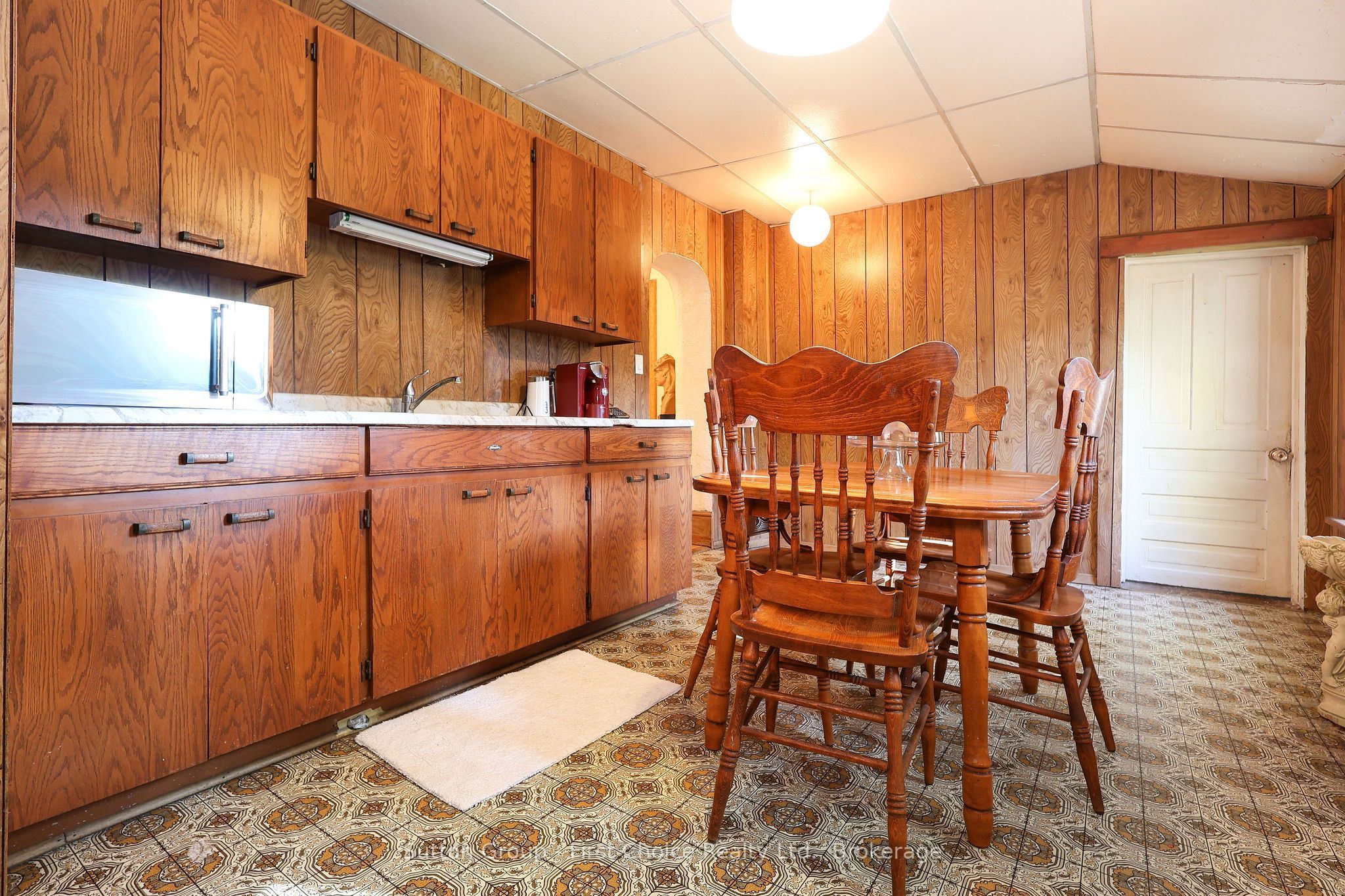257 Ontario Street Property Photo 22