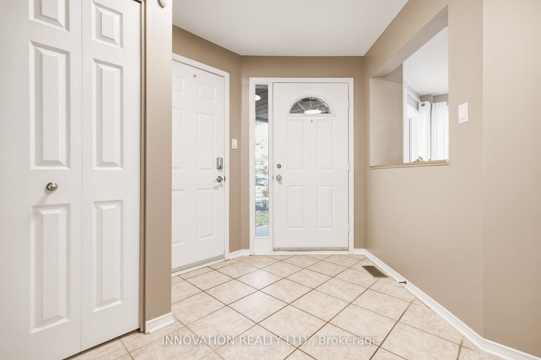48 Nakota Way Property Photo 4