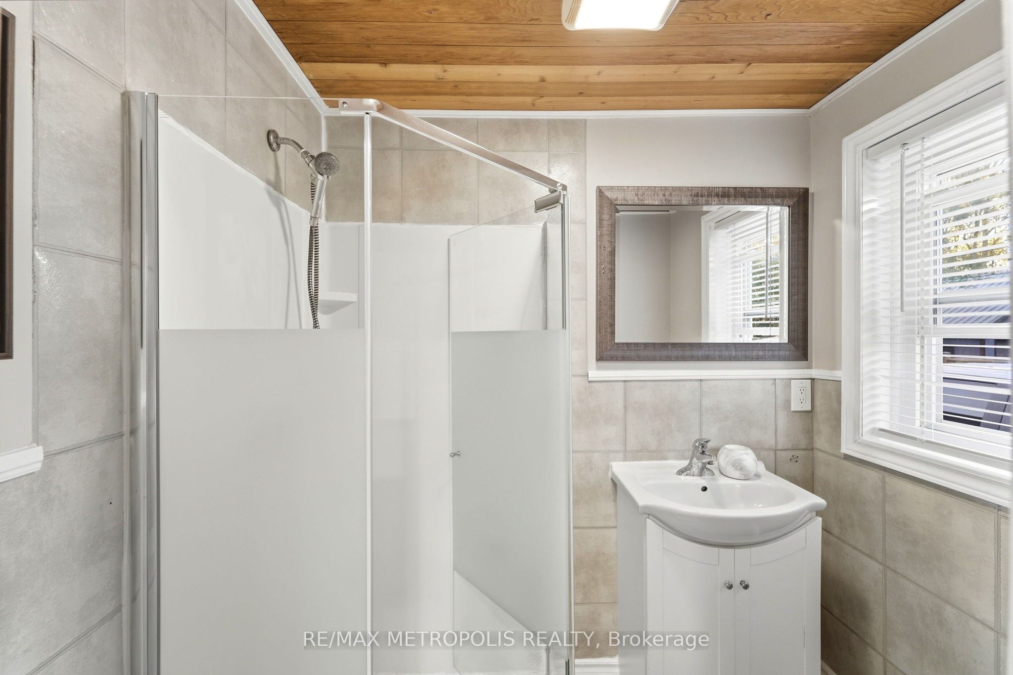 56 Charing Cross Street Main Fl Property Photo 15