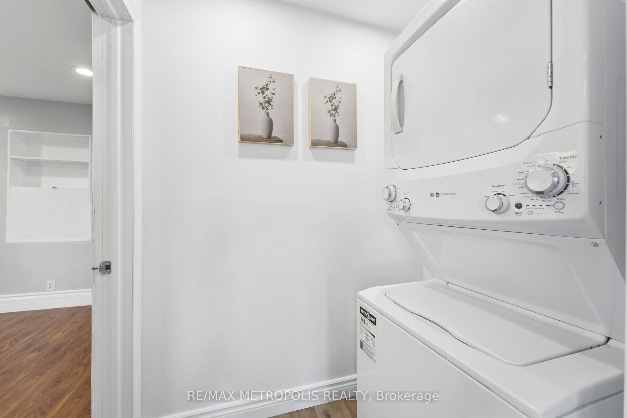 56 Charing Cross Street Main Fl Property Photo 16