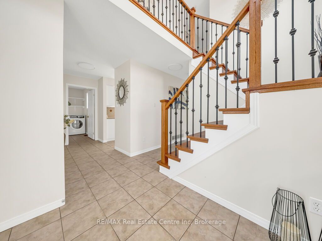 61 Moffatt Lane Property Photo 5