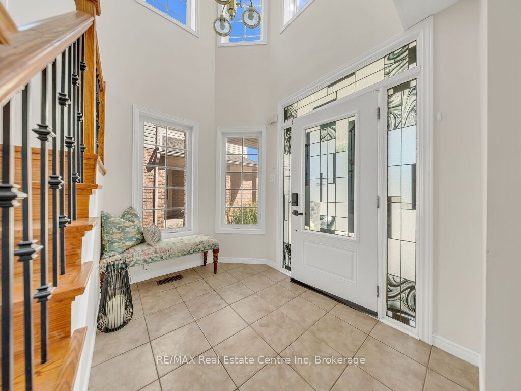 61 Moffatt Lane Property Photo 6
