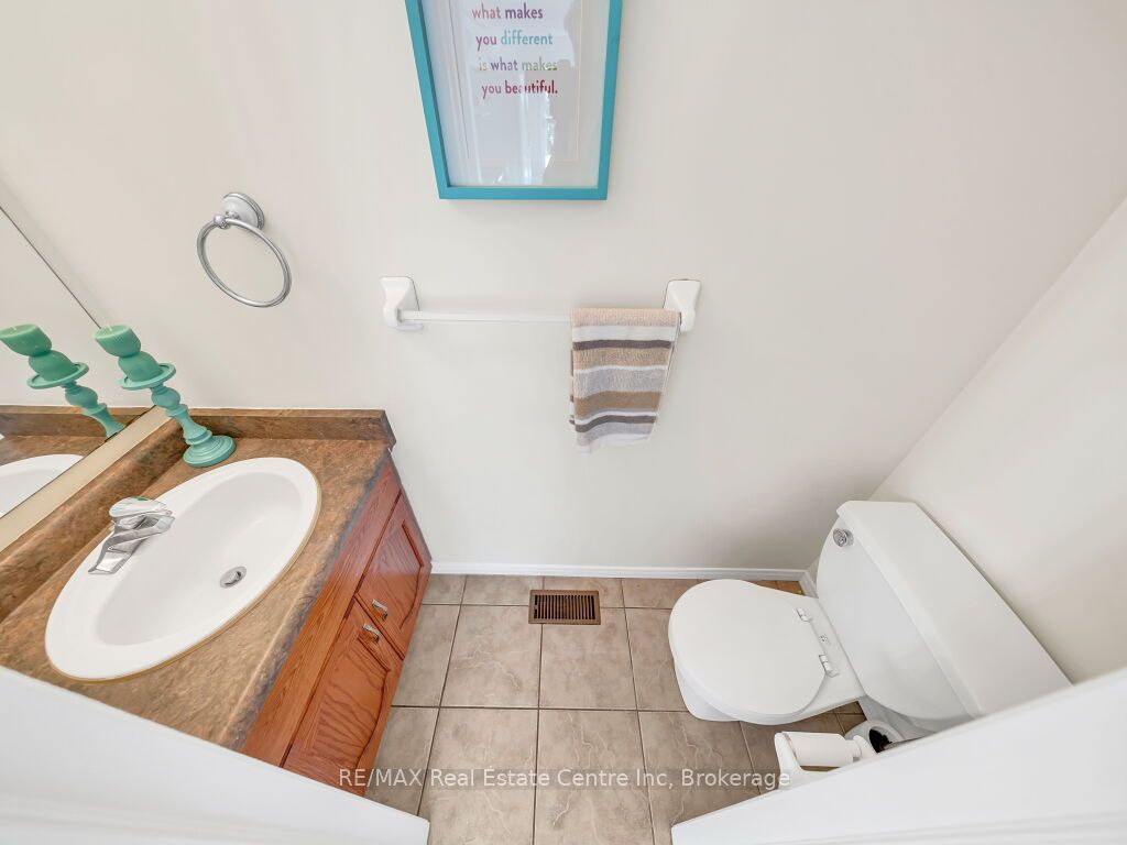 61 Moffatt Lane Property Photo 18