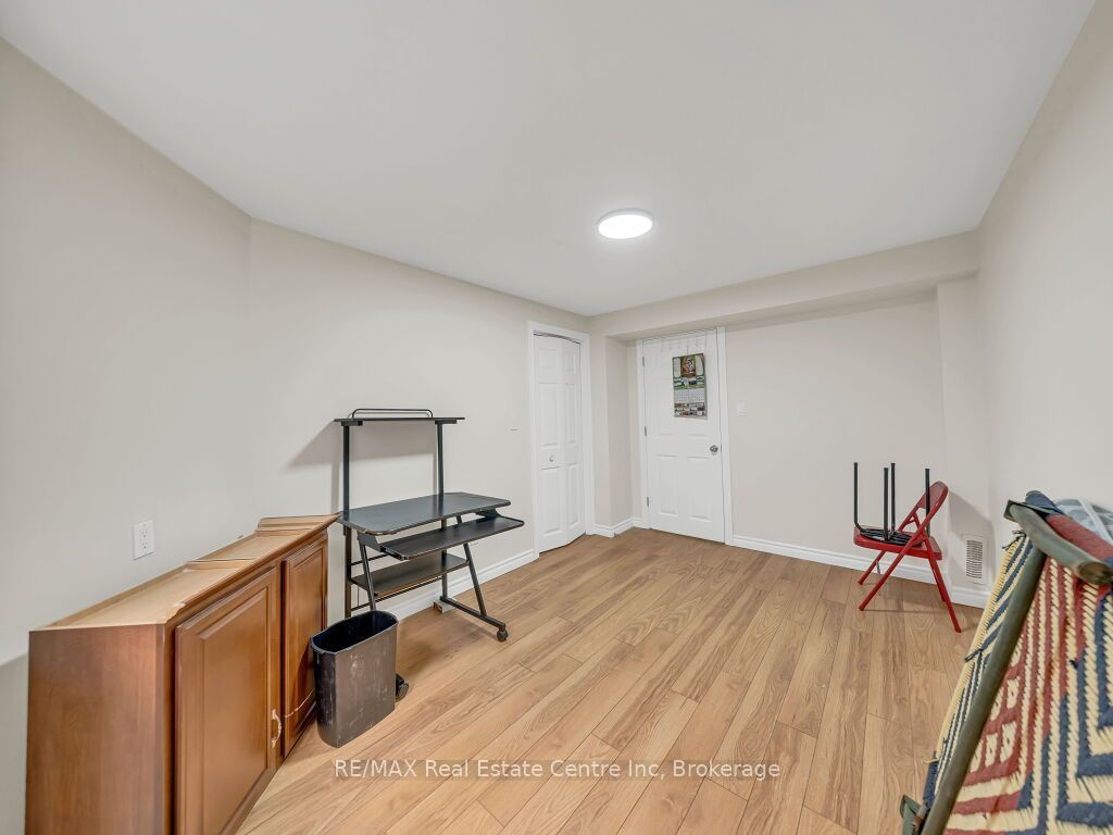 61 Moffatt Lane Property Photo 39