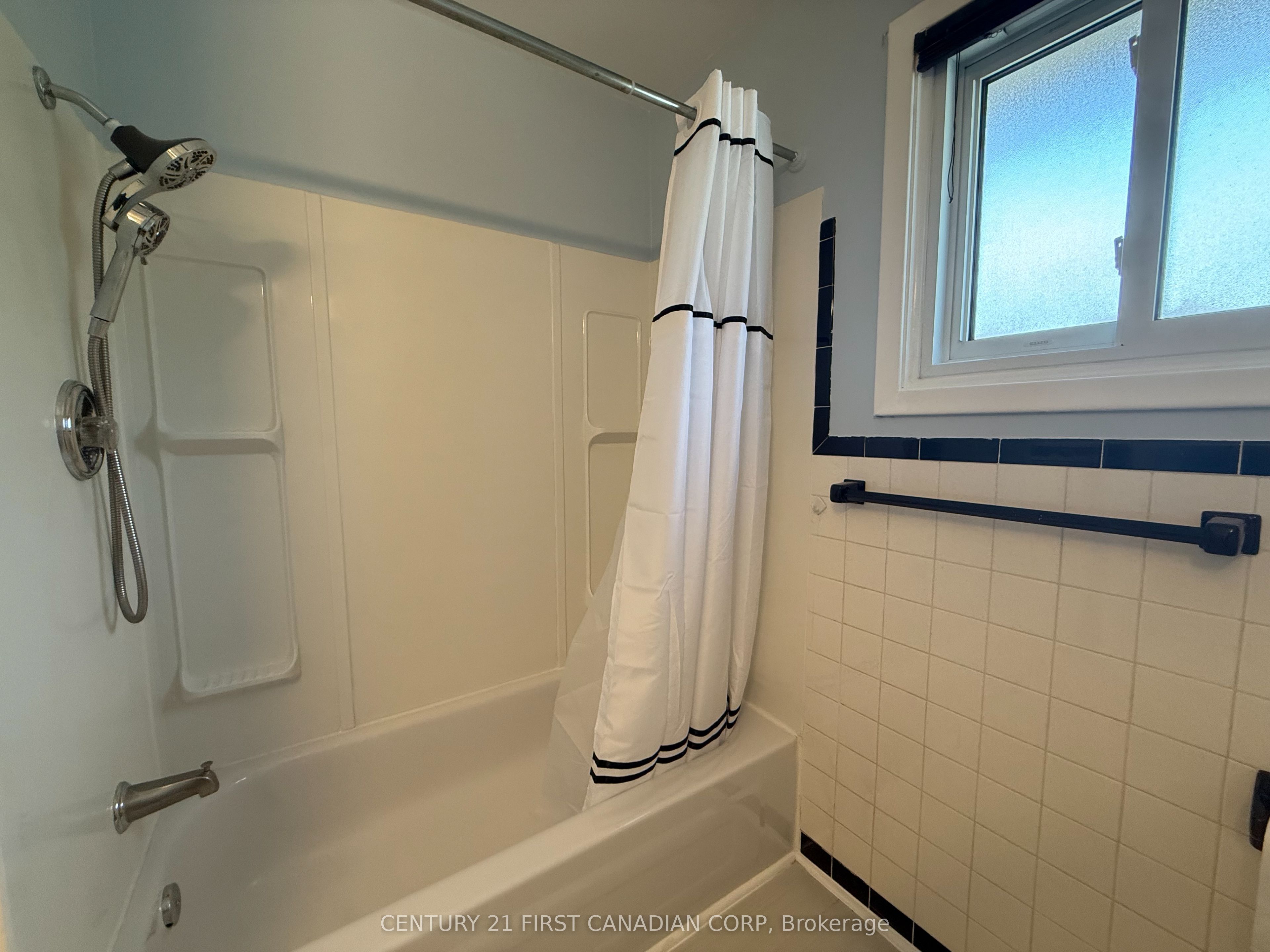 228 Burnside Drive 3 Property Photo 17