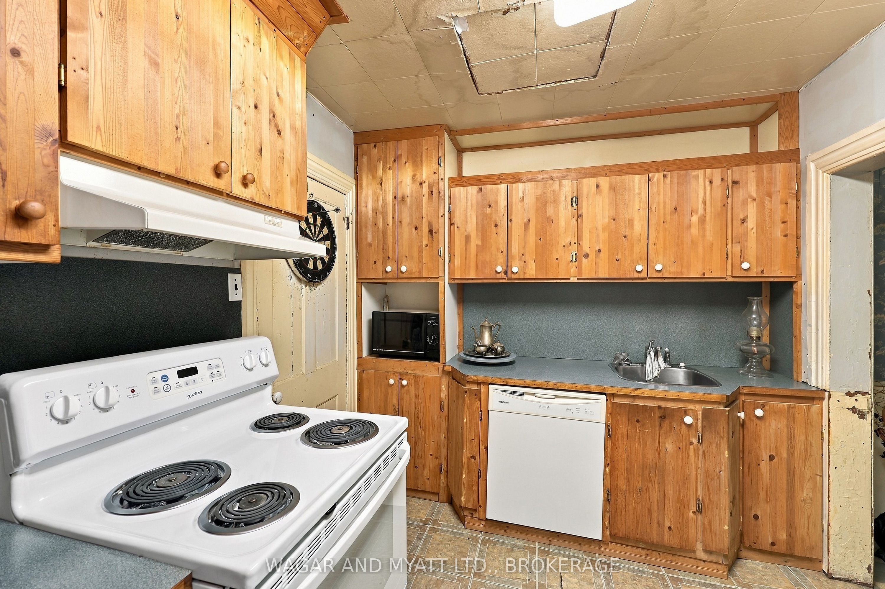 137 Green Street Property Photo 21
