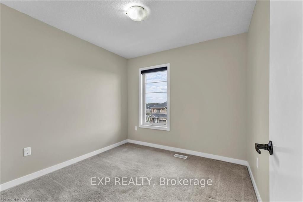 94 Crafter Crescent Property Photo 12