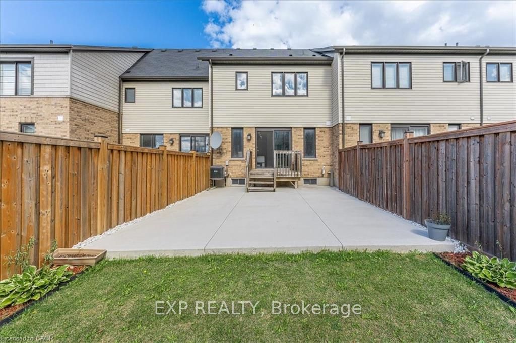 94 Crafter Crescent Property Photo 17