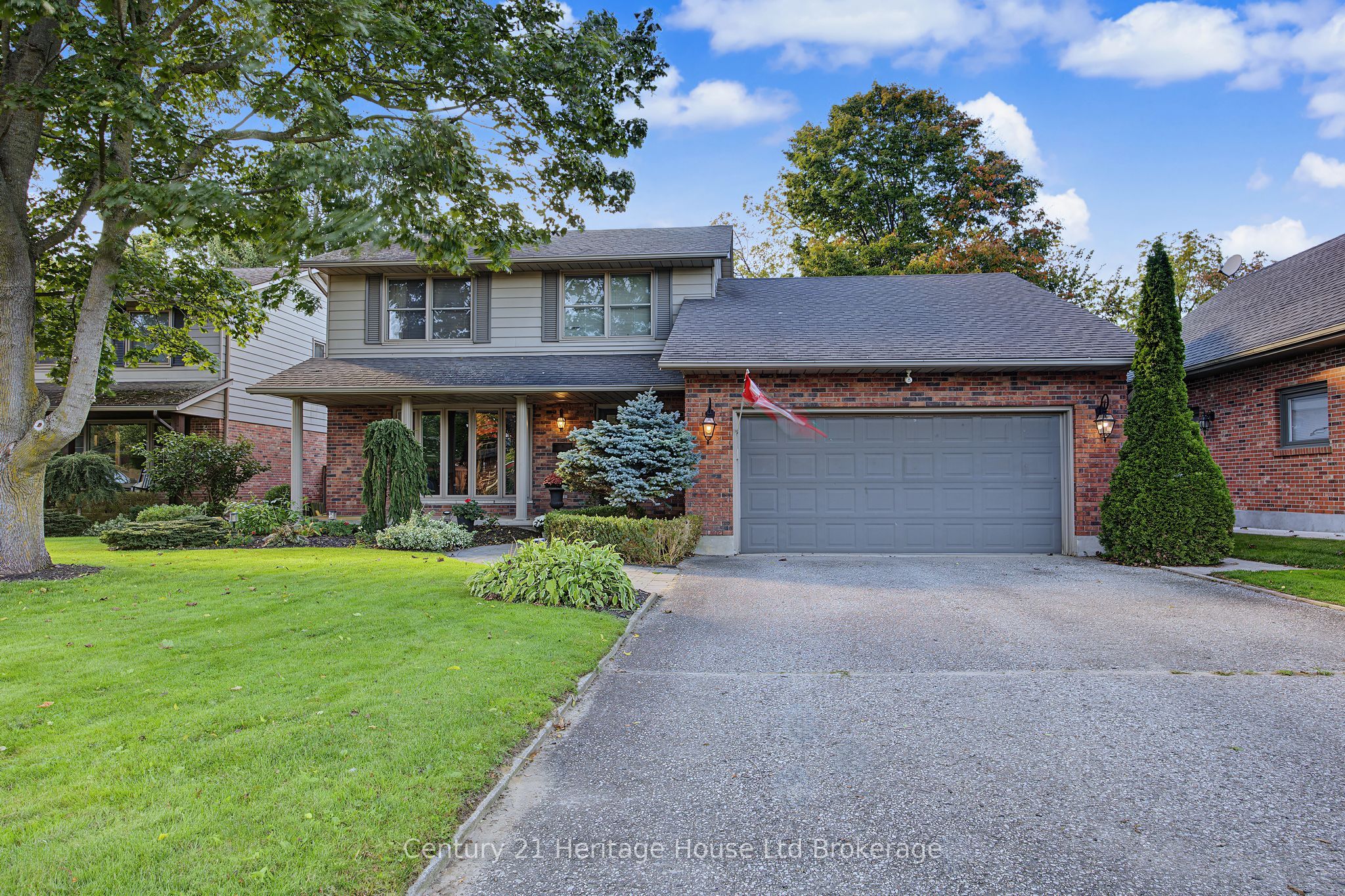 29 Devon Court Property Photo 1