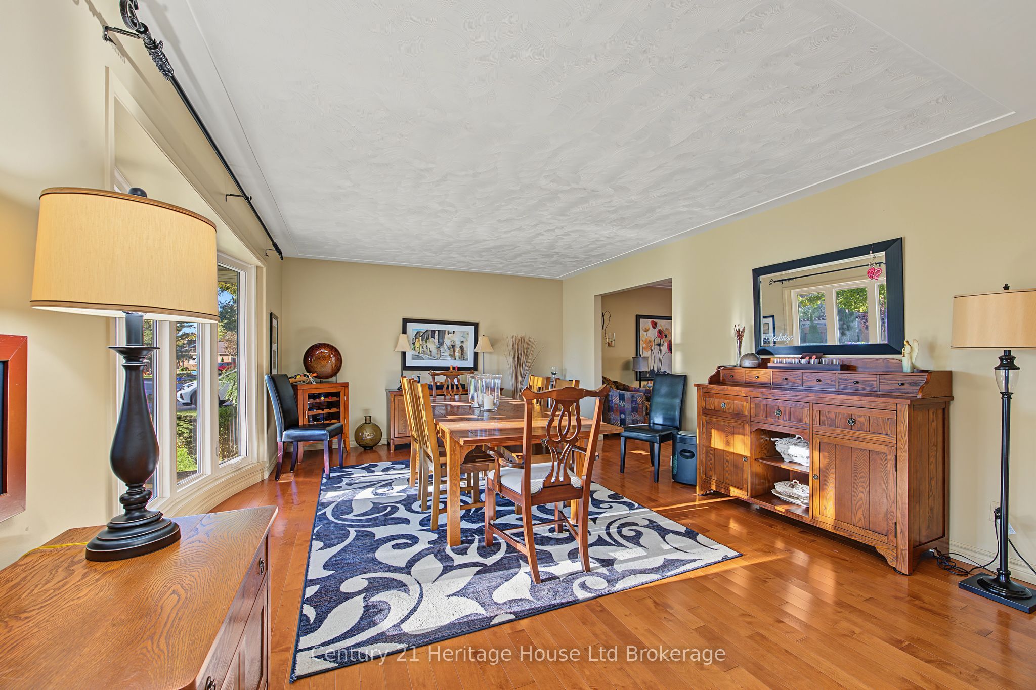29 Devon Court Property Photo 6