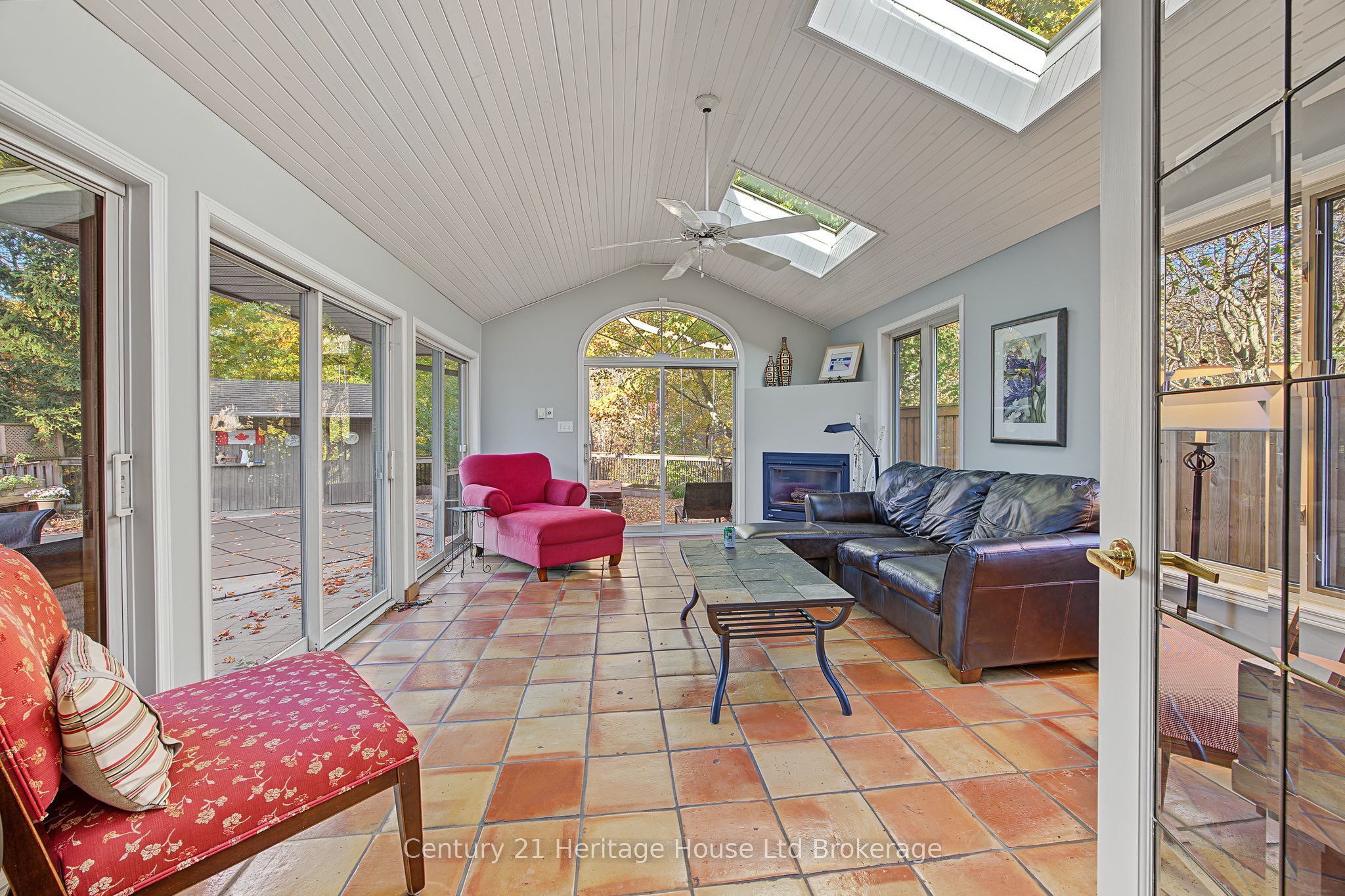 29 Devon Court Property Photo 10