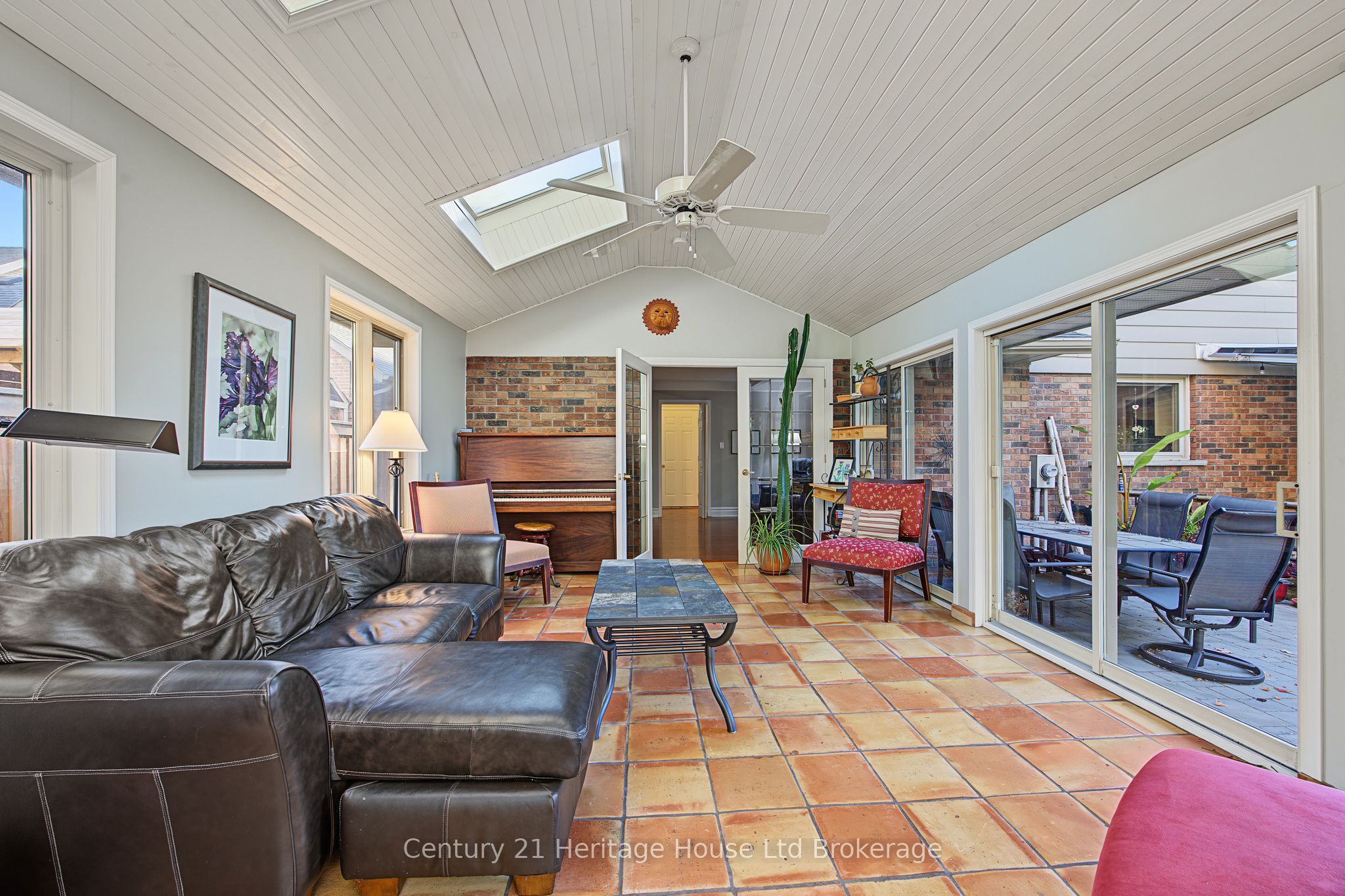 29 Devon Court Property Photo 11