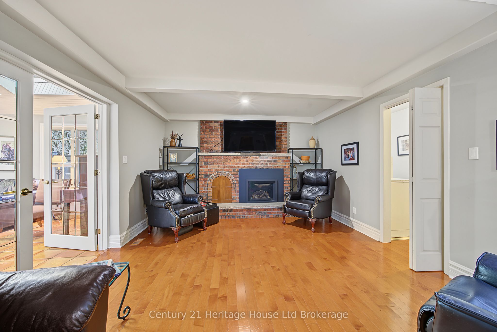 29 Devon Court Property Photo 12