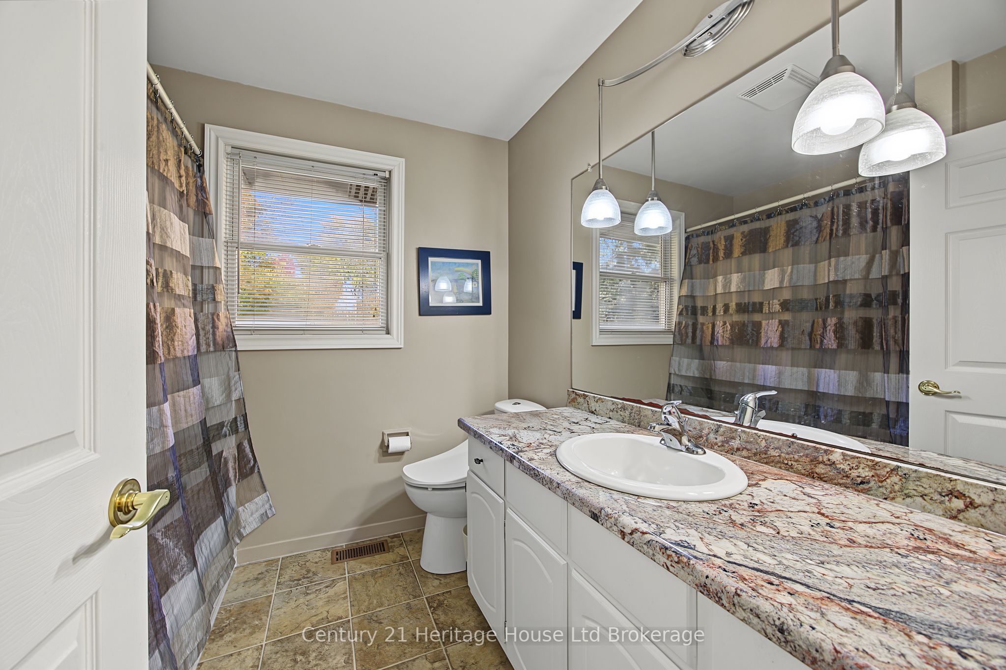 29 Devon Court Property Photo 19