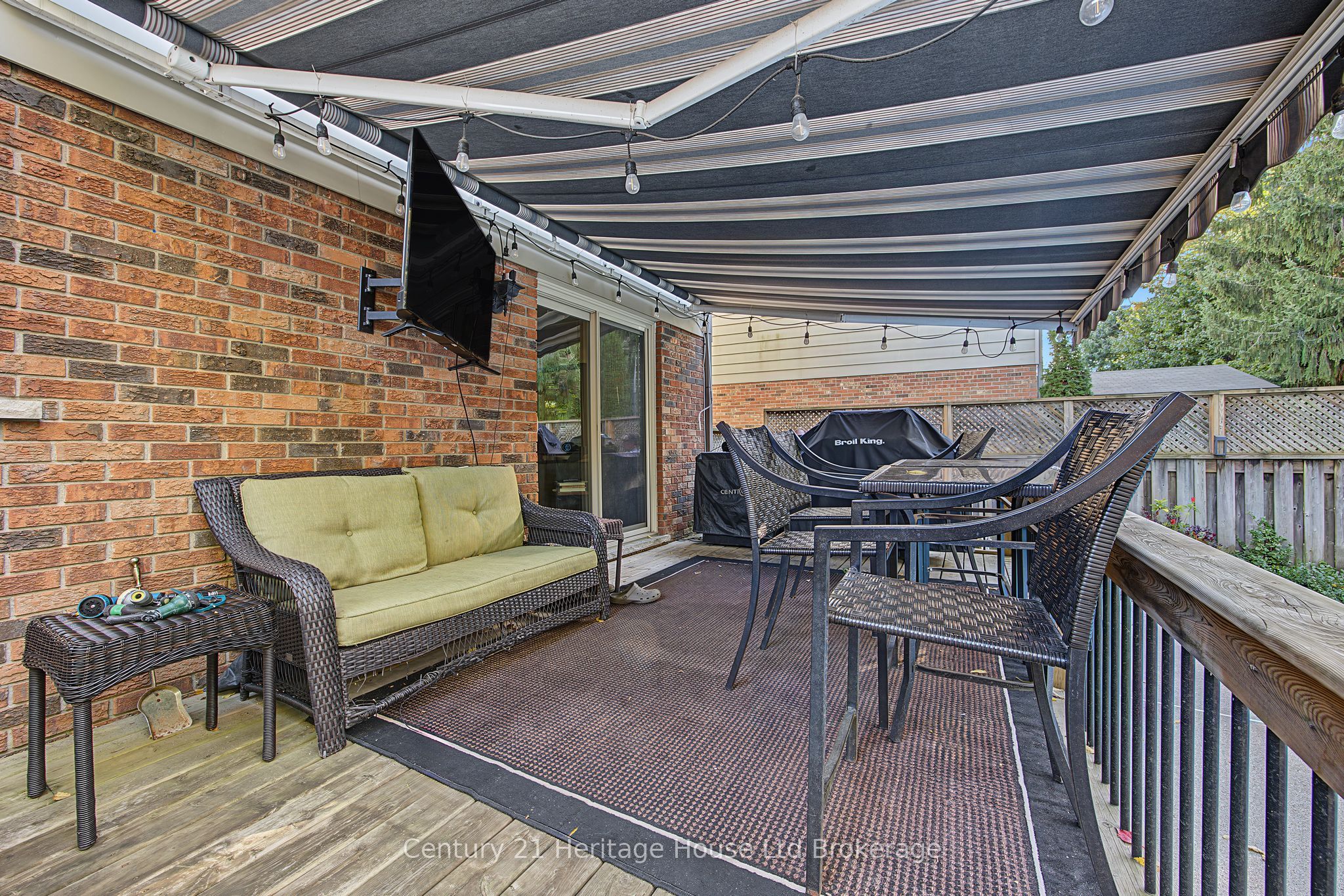 29 Devon Court Property Photo 30