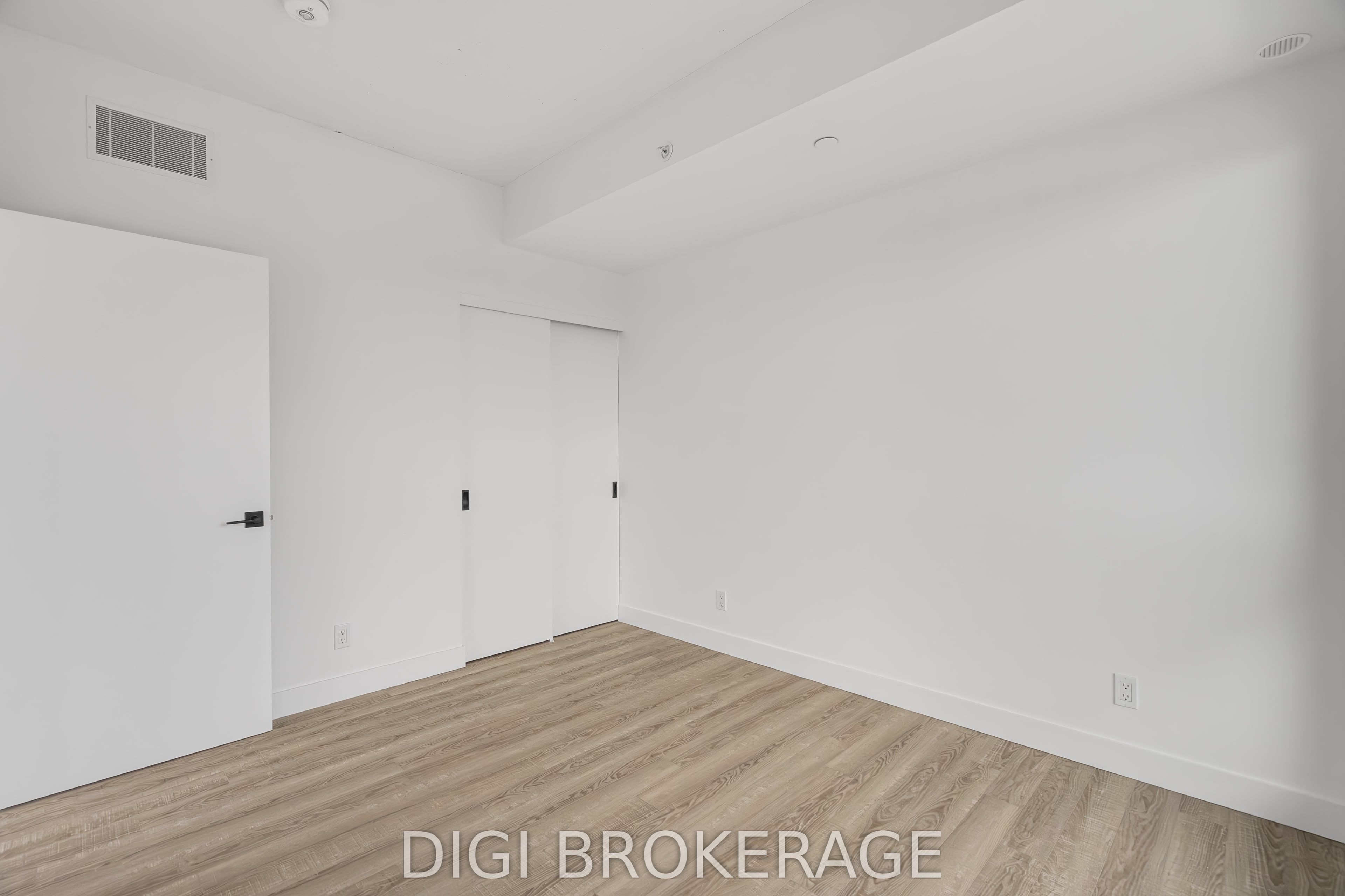 1240 Cummings Avenue 1307 Property Photo 15