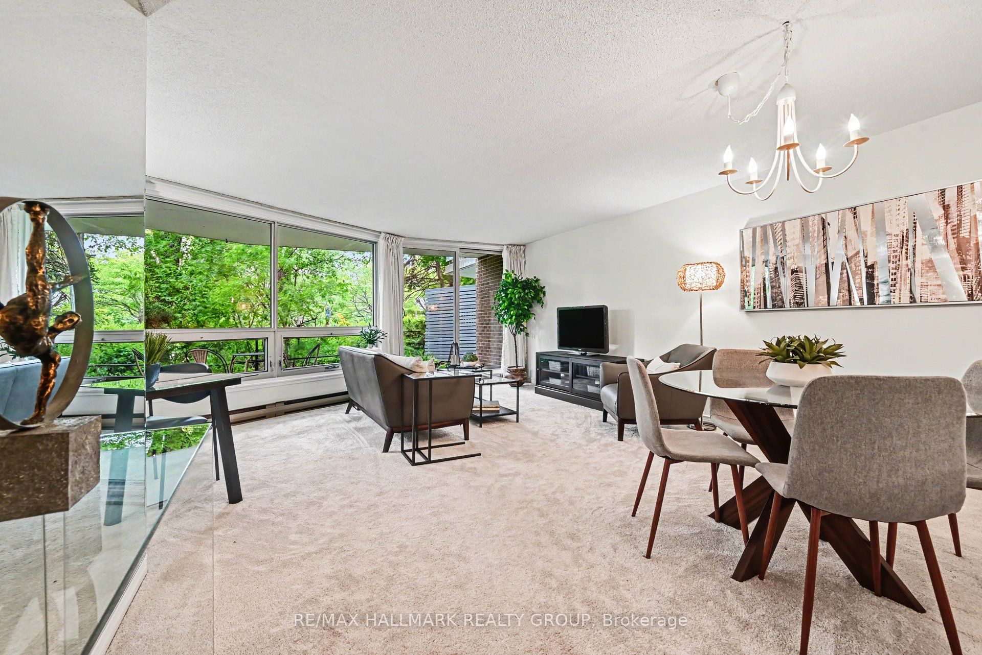 30 Charlevoix Street 103 Property Photo 6