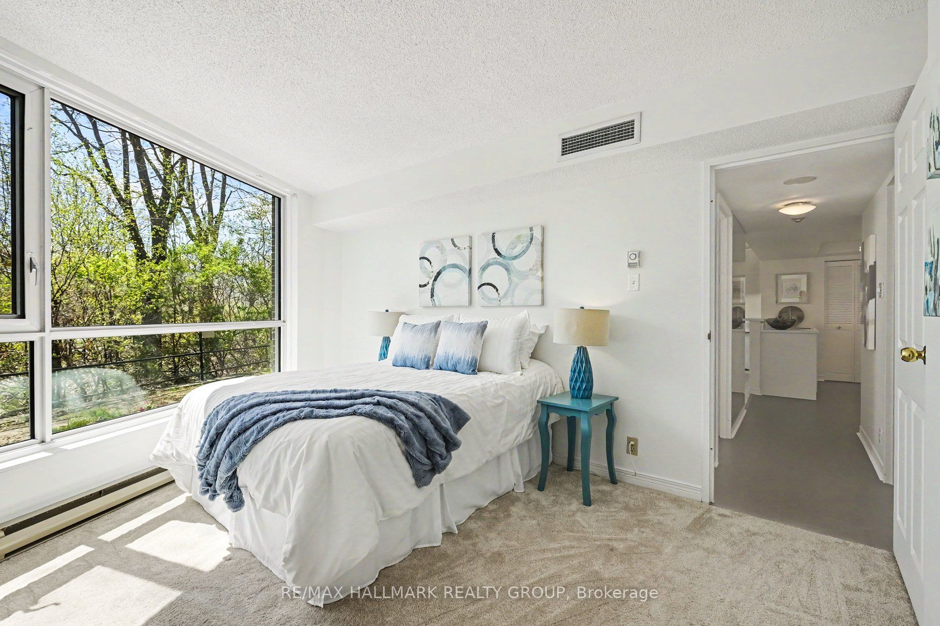 30 Charlevoix Street 103 Property Photo 16