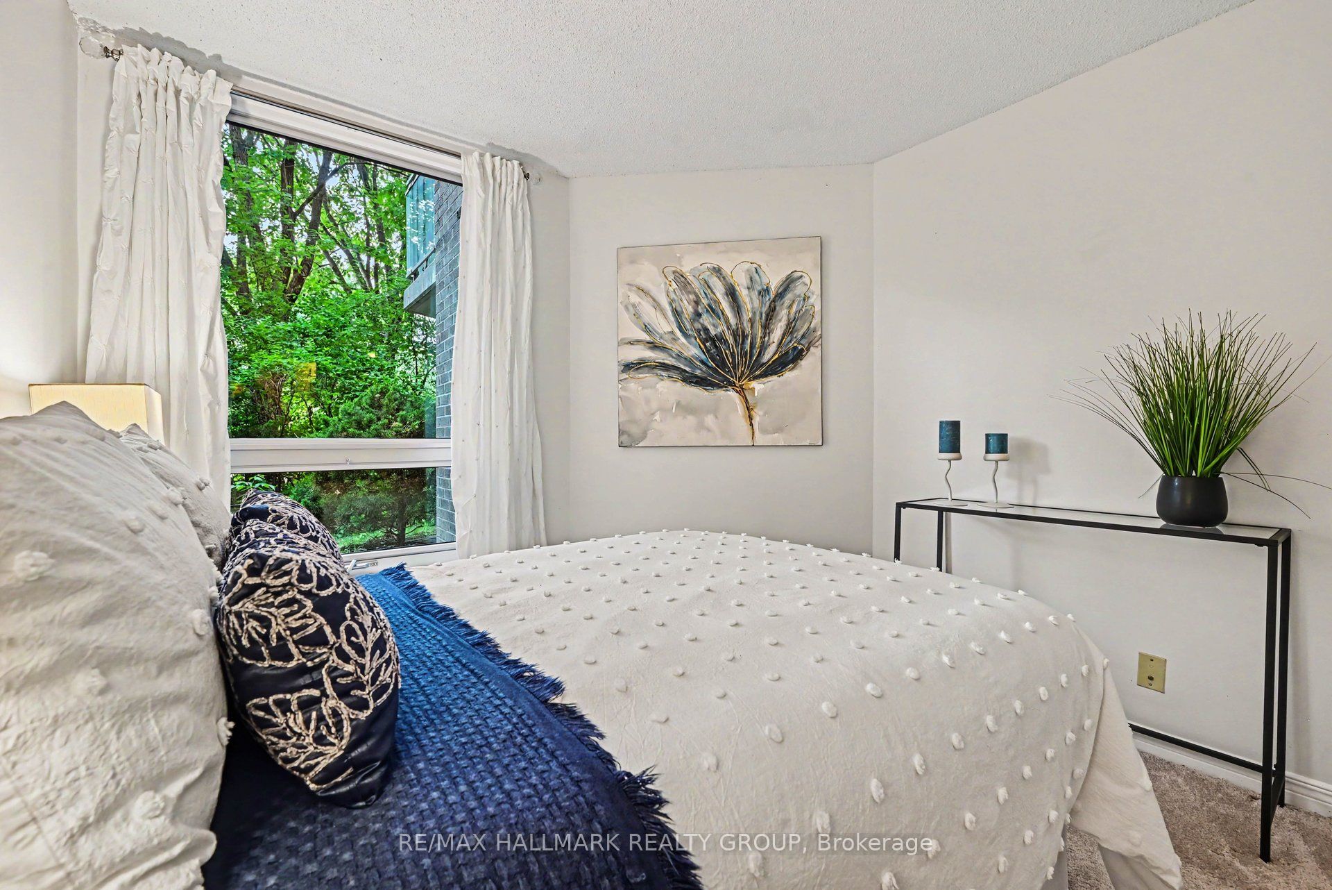 30 Charlevoix Street 103 Property Photo 22