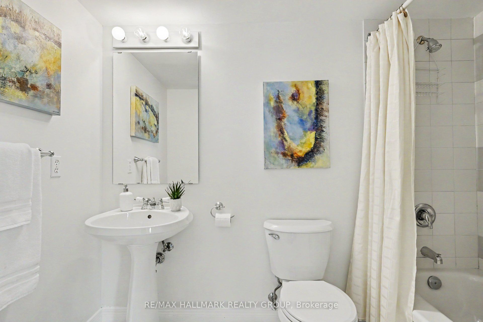 30 Charlevoix Street 103 Property Photo 23
