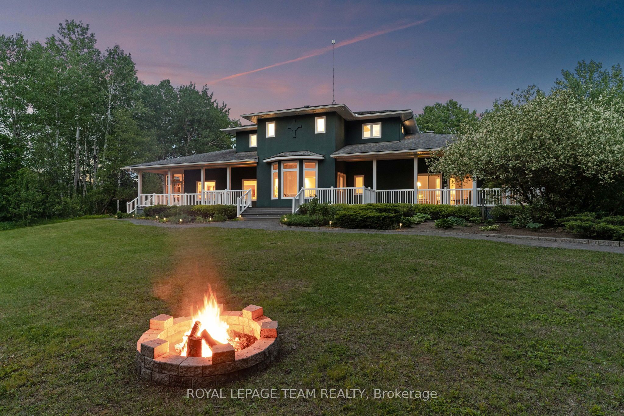 1526 Carsonby Road E Property Photo 1