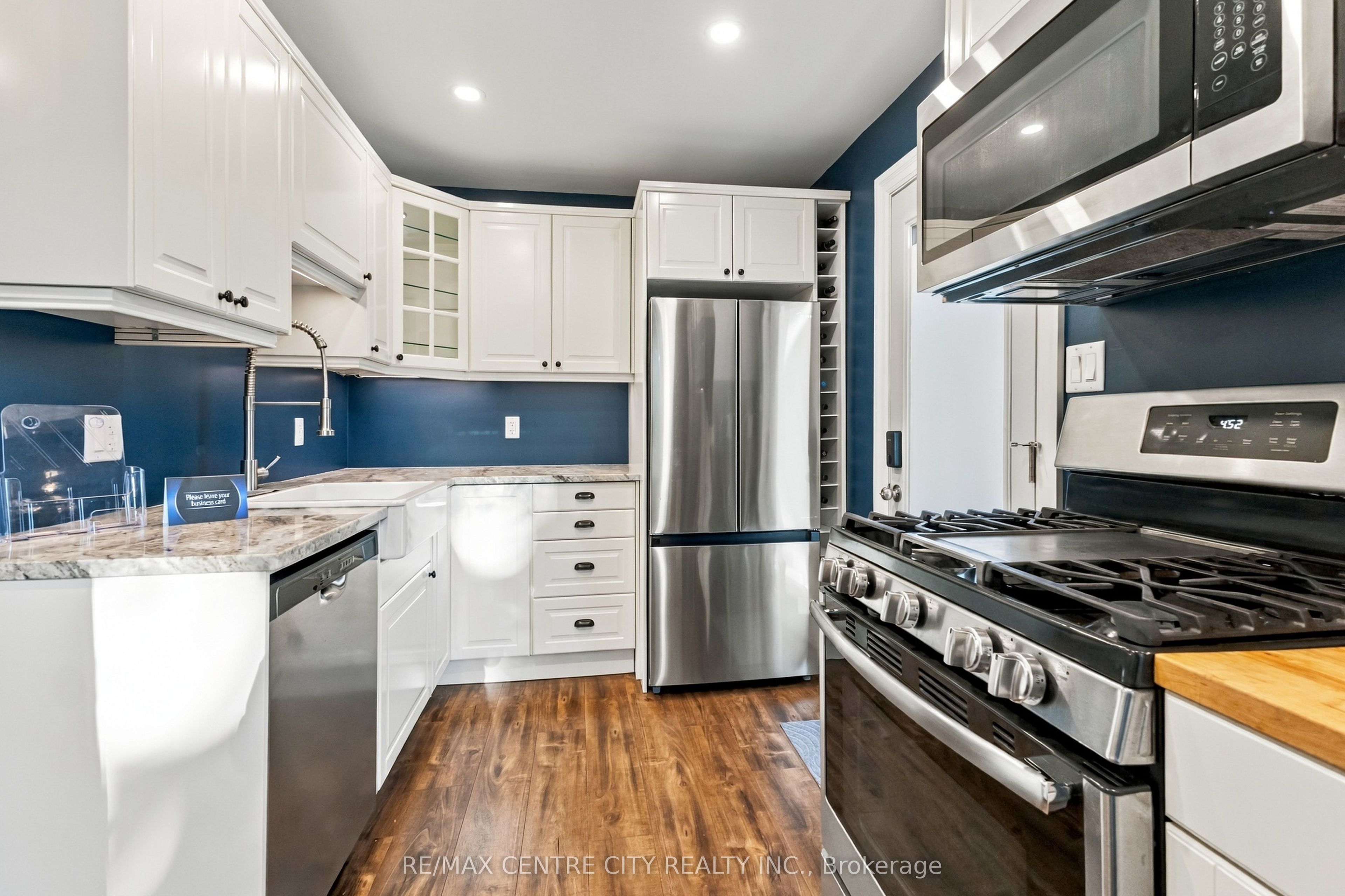 794 Strand Street Property Photo 8