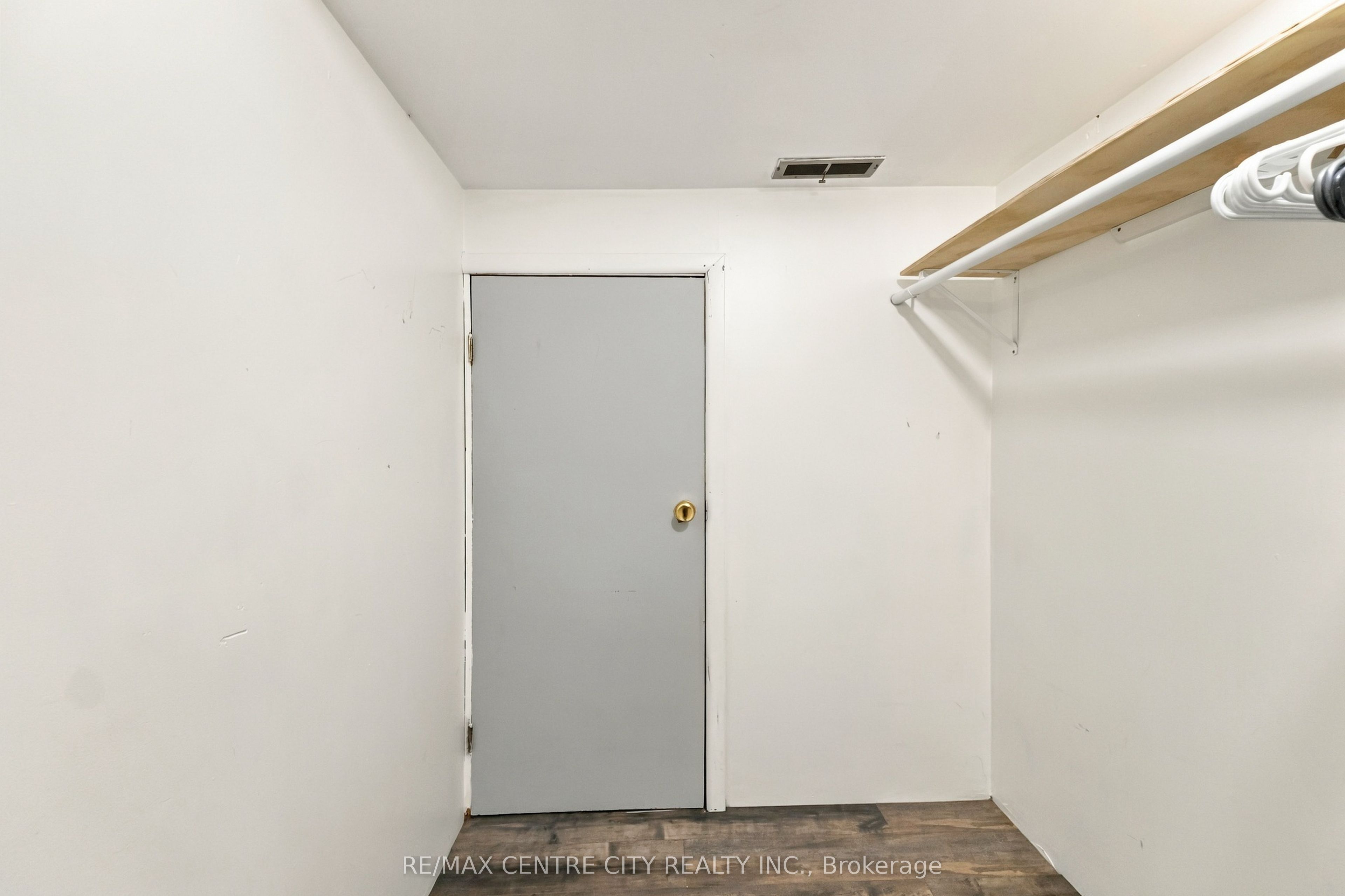 794 Strand Street Property Photo 33