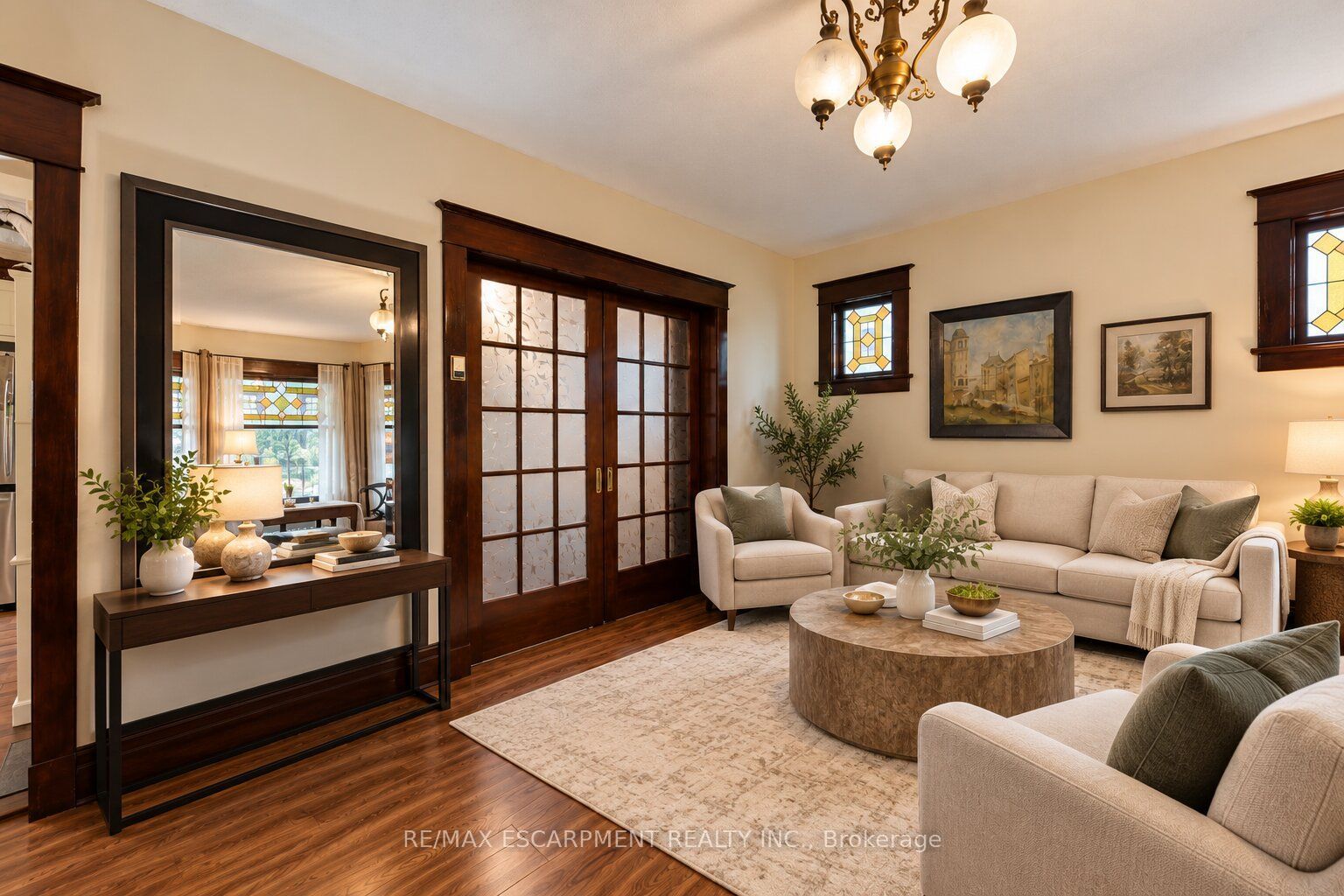 4602 Ryerson Crescent Property Photo 6