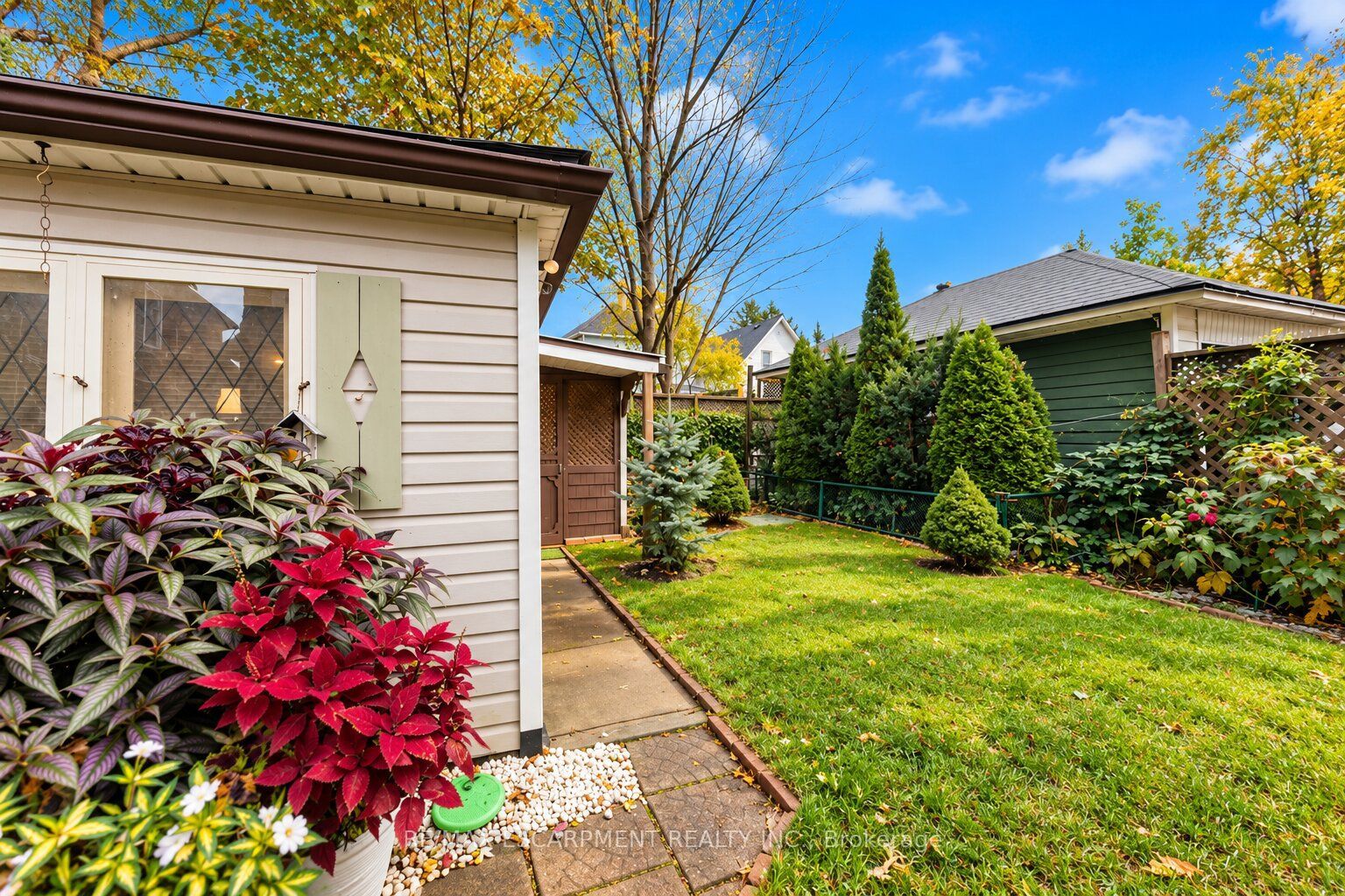 4602 Ryerson Crescent Property Photo 15