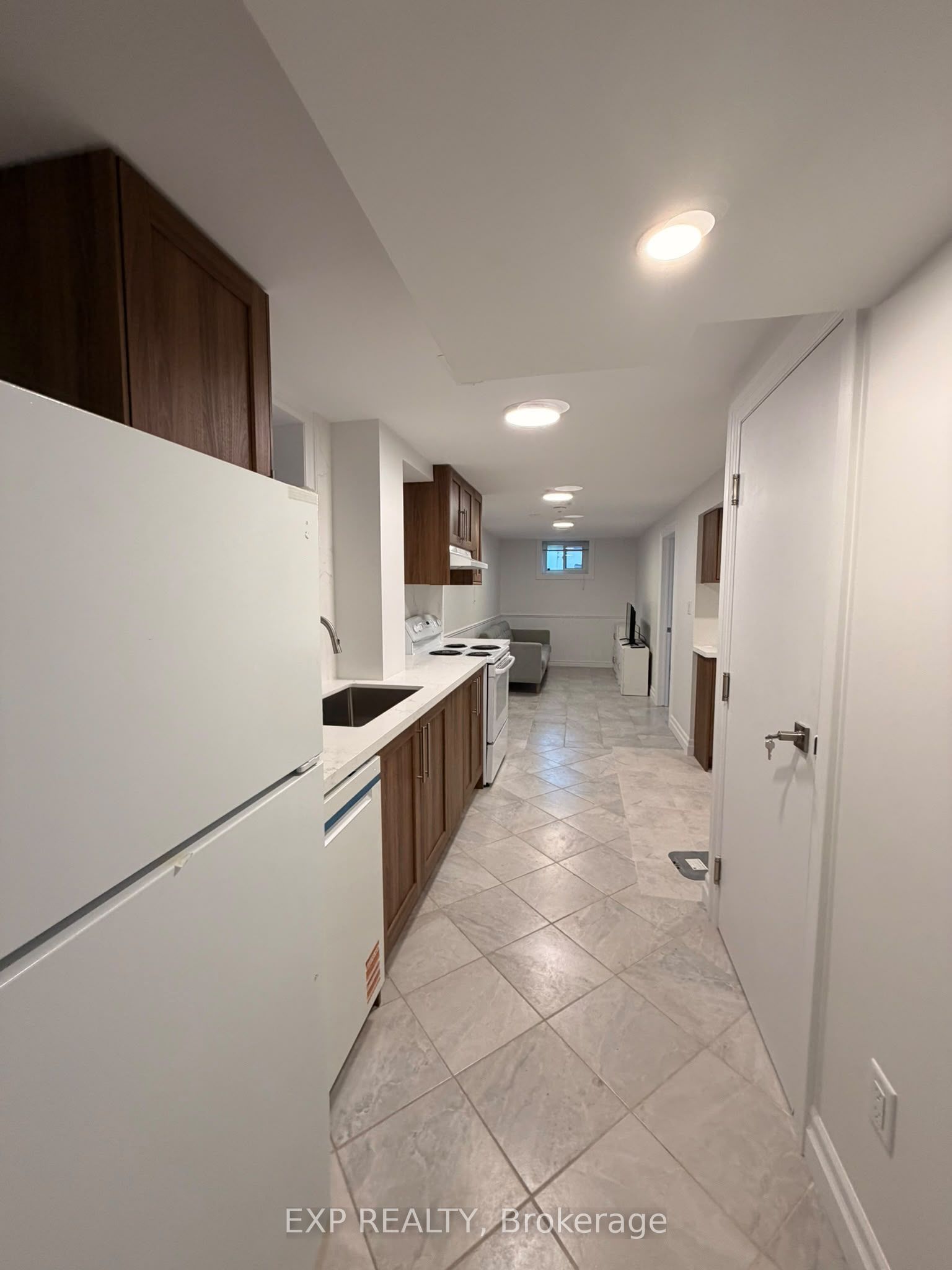 103 Mcanulty Boulevard Lower Property Photo 1