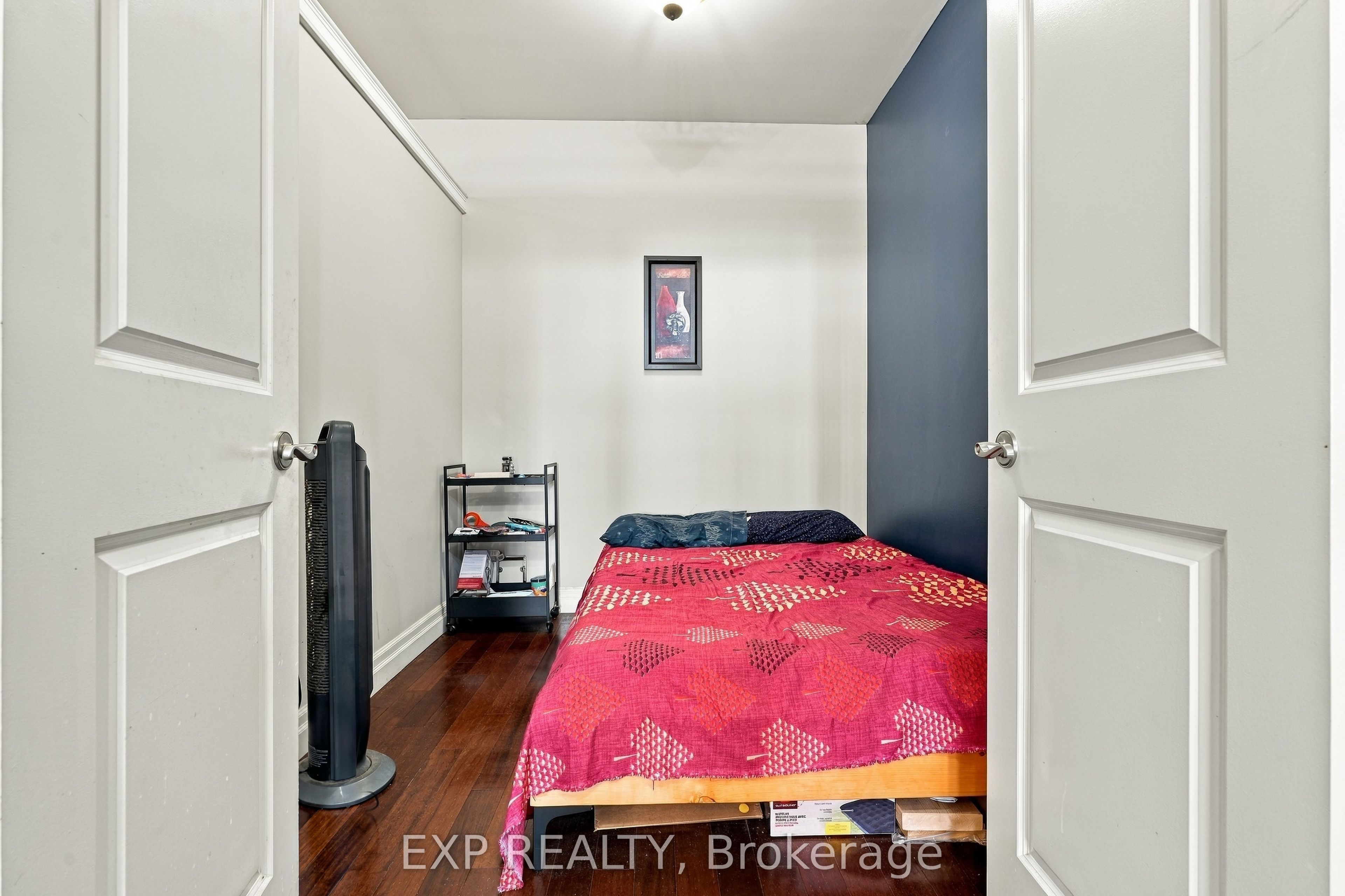 555 King Street E 106 Property Photo 6