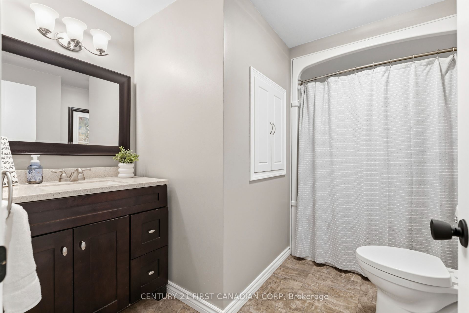 32831 Richmond Street Property Photo 15