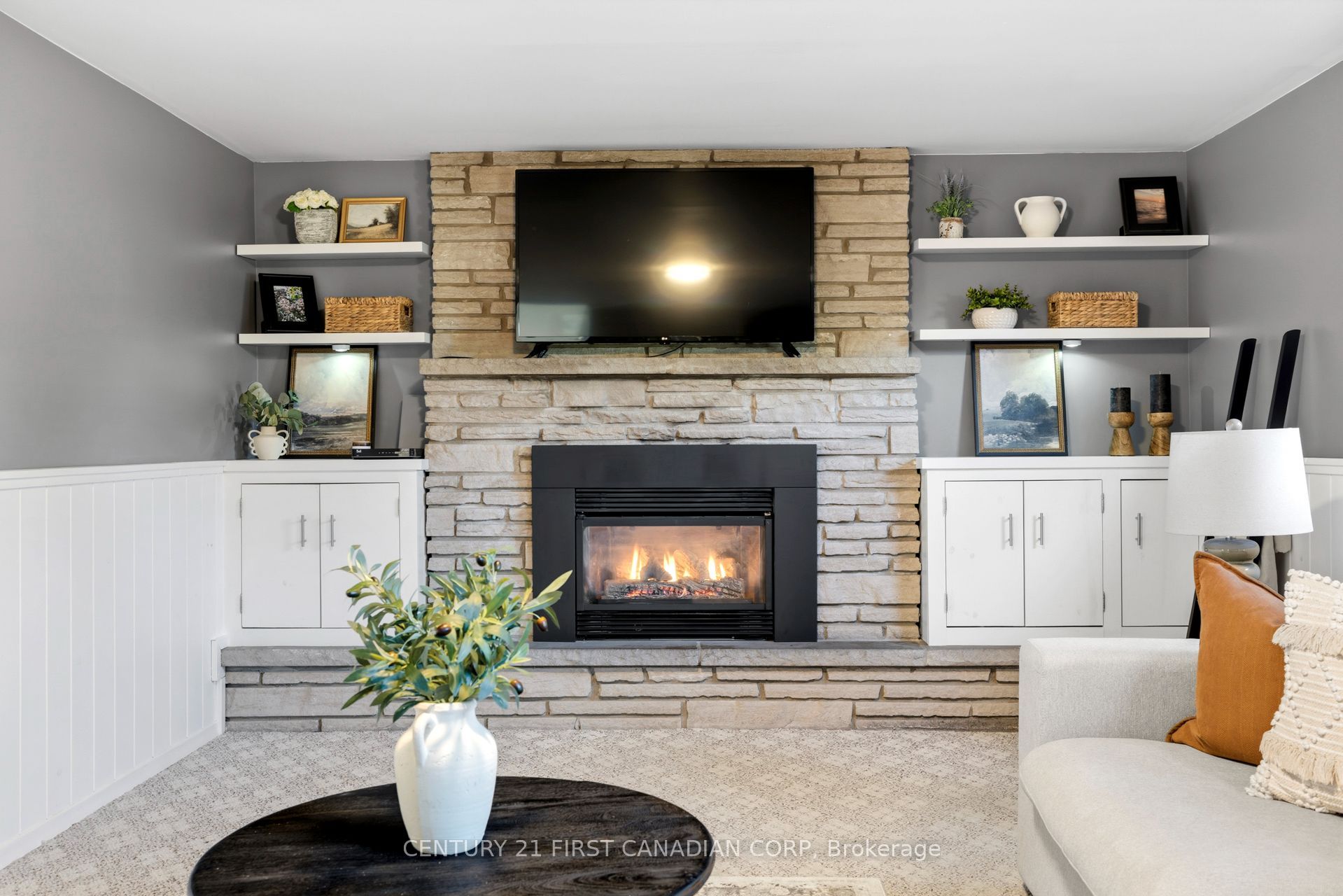 32831 Richmond Street Property Photo 17