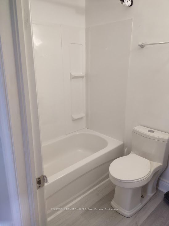 87 Albert Street A Property Photo 7