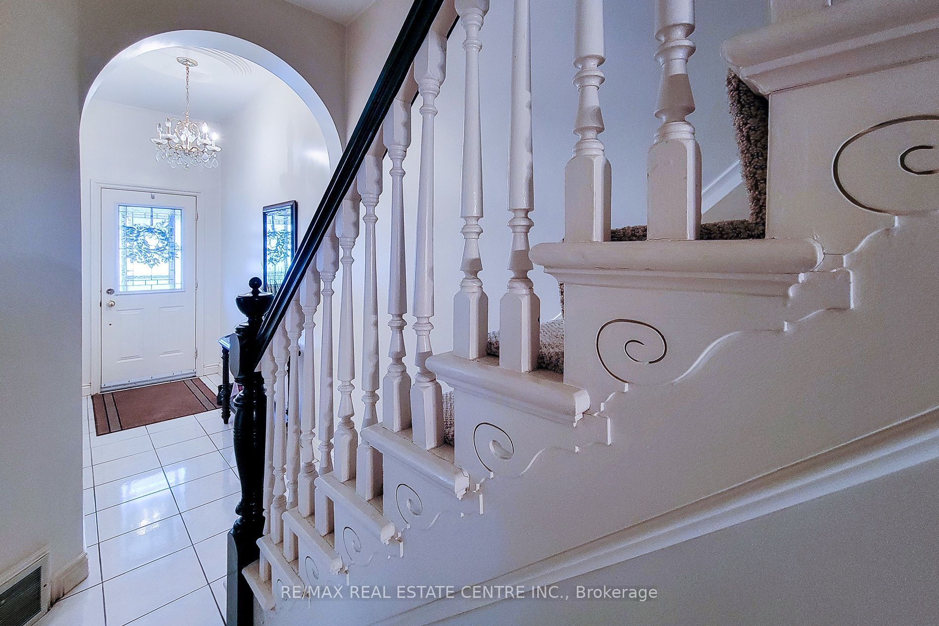 244 Hughson Street N Property Photo 6