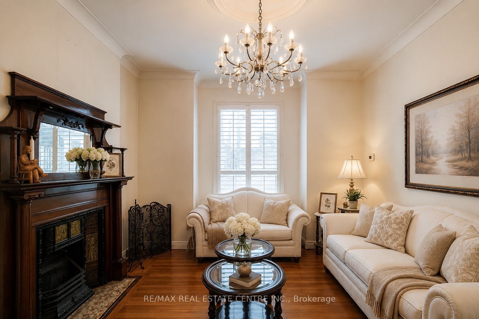 244 Hughson Street N Property Photo 11
