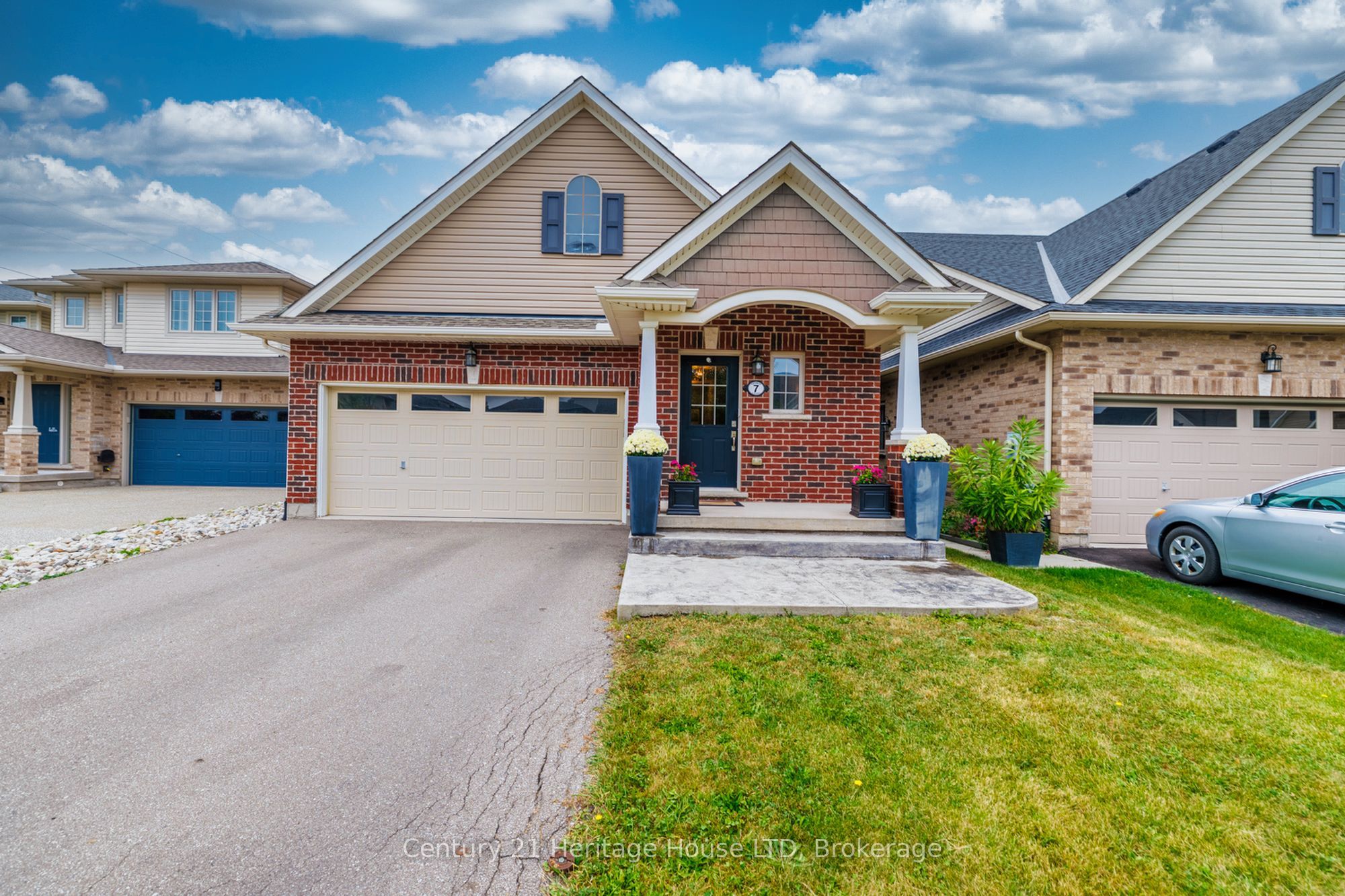 7 Kenmar Court