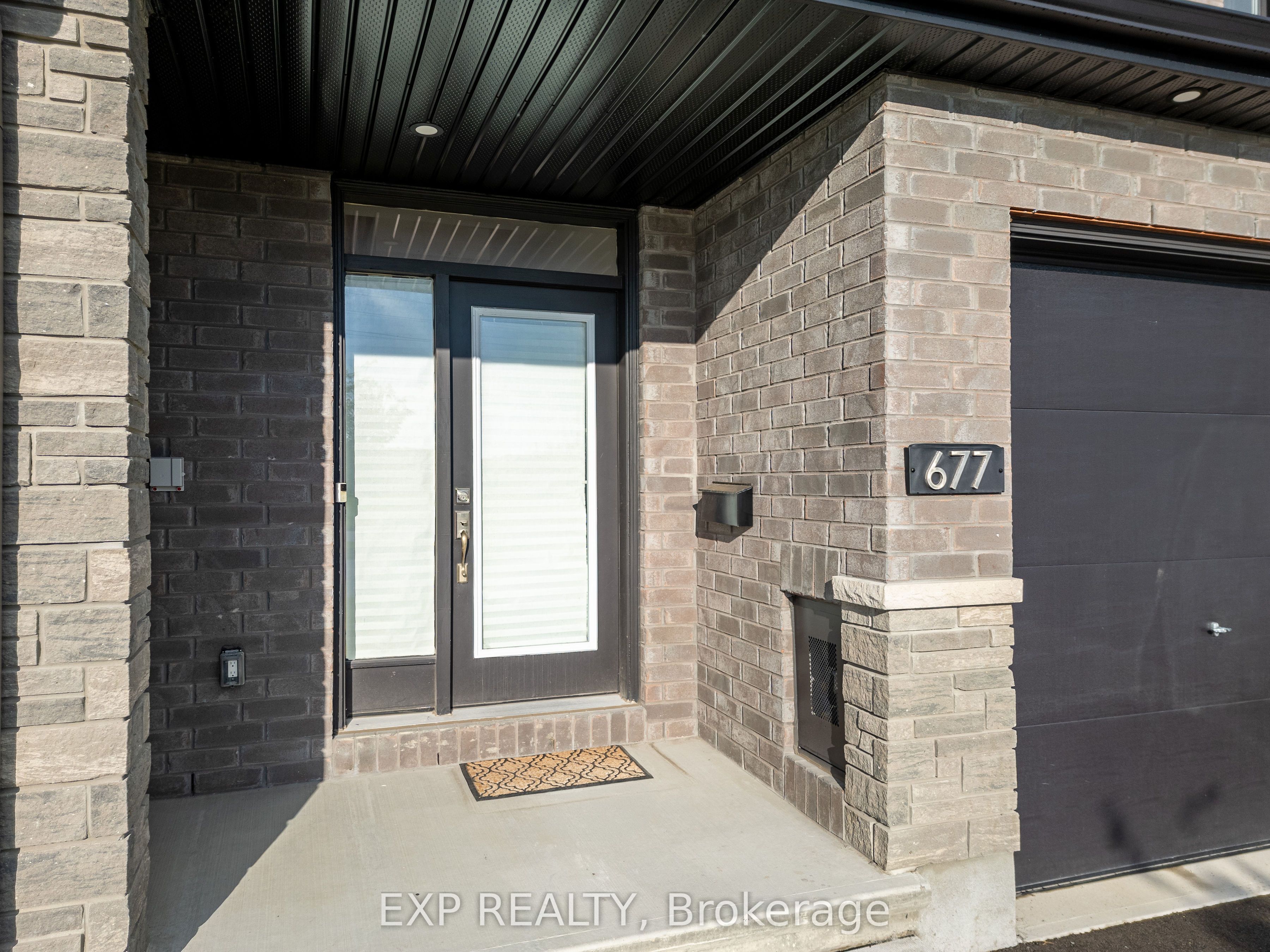 677 Cordelette Circle Property Photo 3