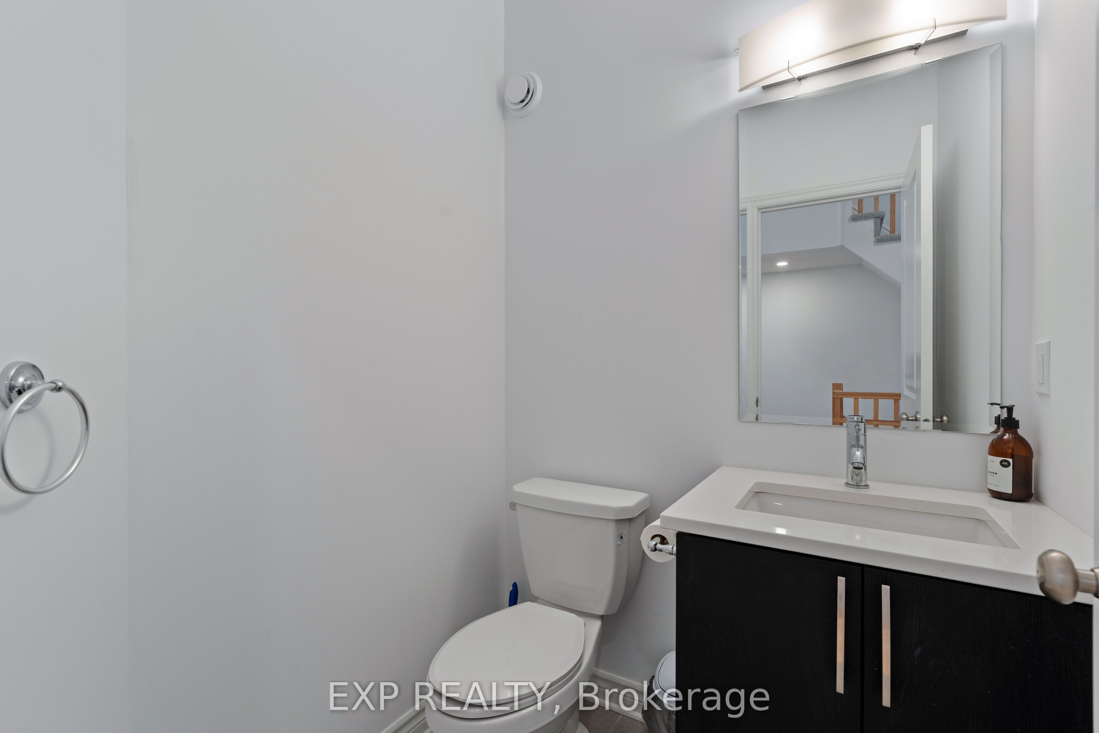 677 Cordelette Circle Property Photo 4