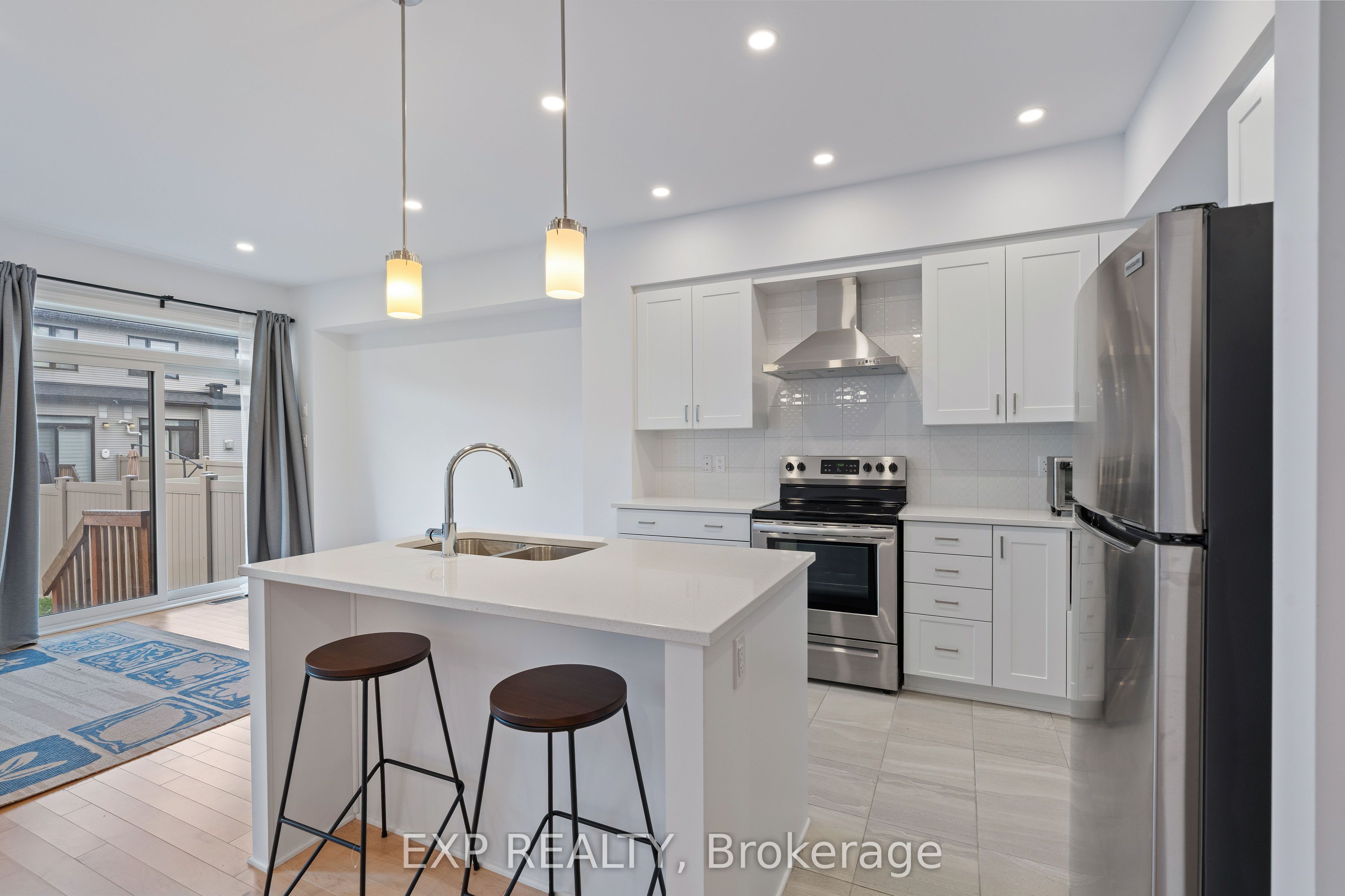 677 Cordelette Circle Property Photo 10