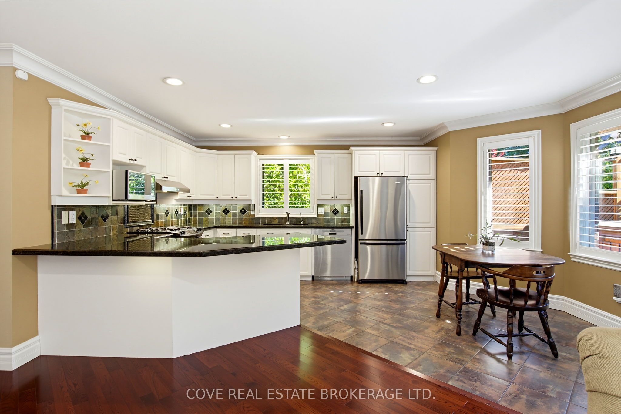 91 Sunnyside Drive Property Photo 16