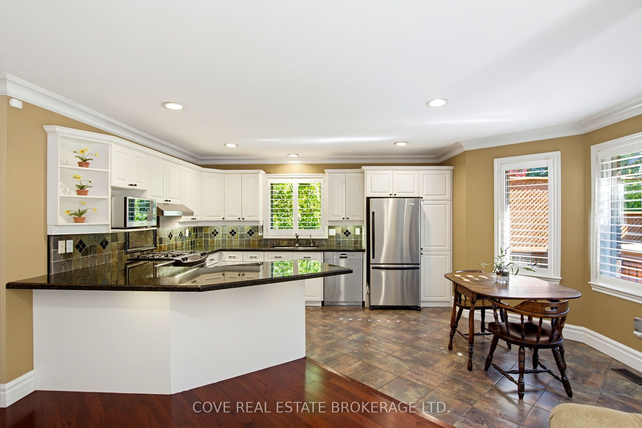 91 Sunnyside Drive Property Photo 17