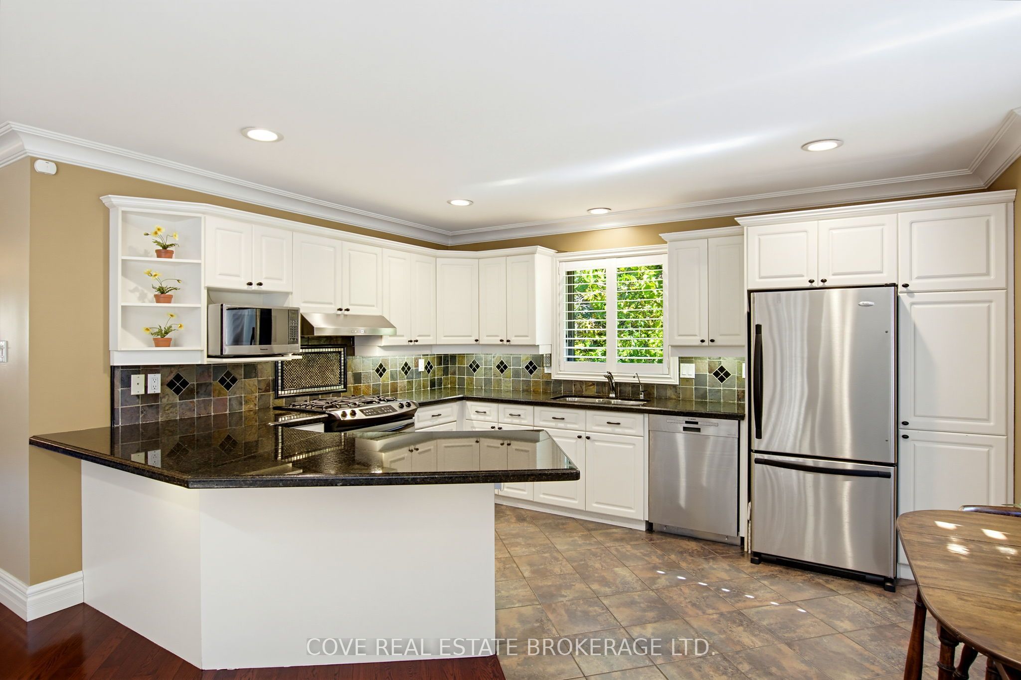 91 Sunnyside Drive Property Photo 18