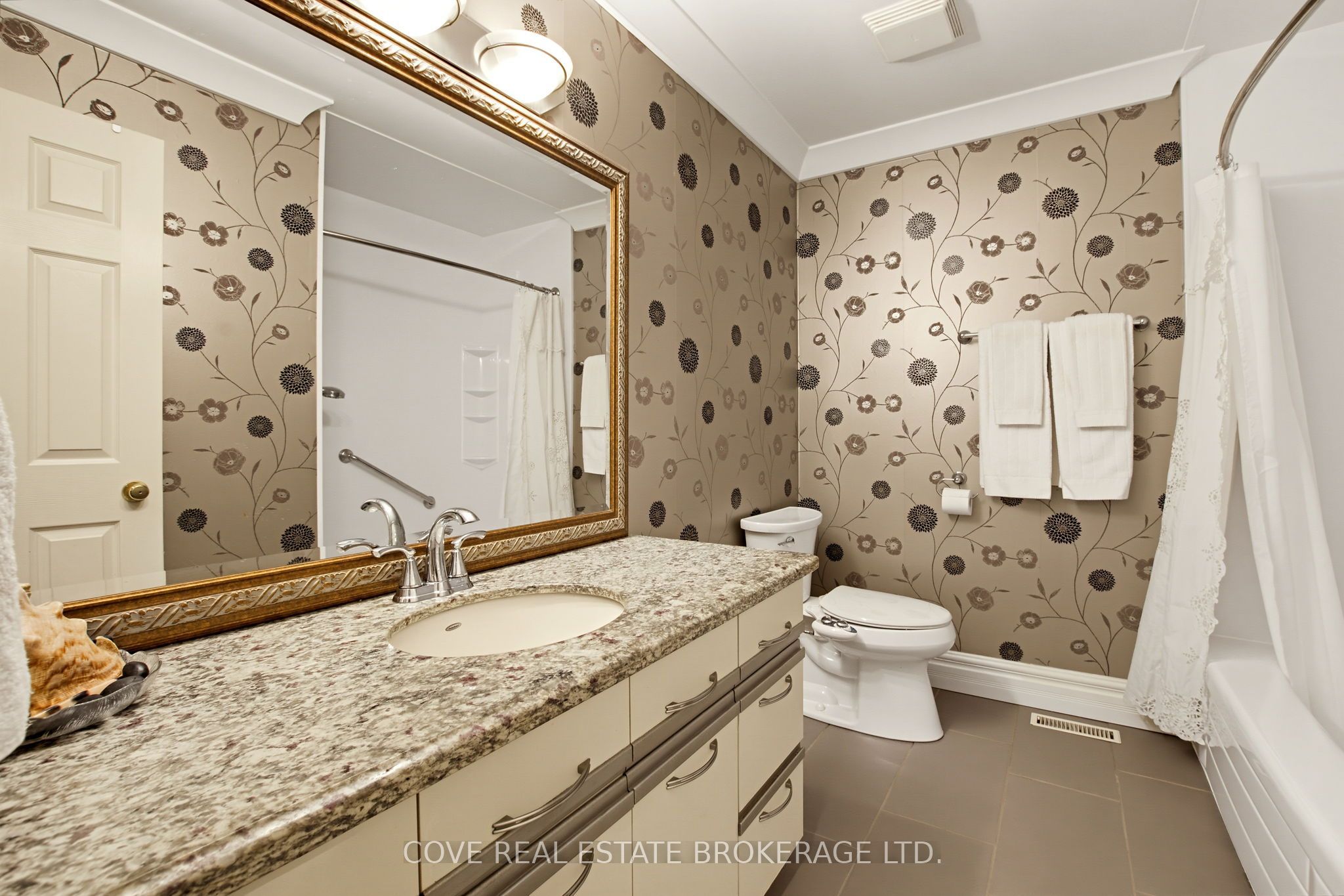 91 Sunnyside Drive Property Photo 28